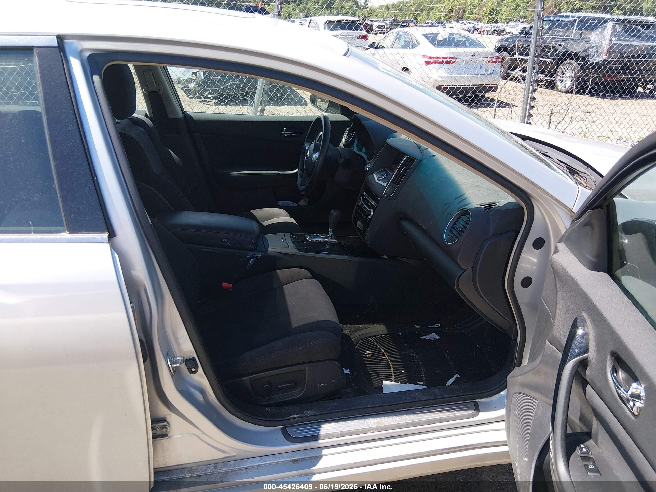 2011 Nissan Maxima 3.5 S Silver vin: 1N4AA5AP8BC852050