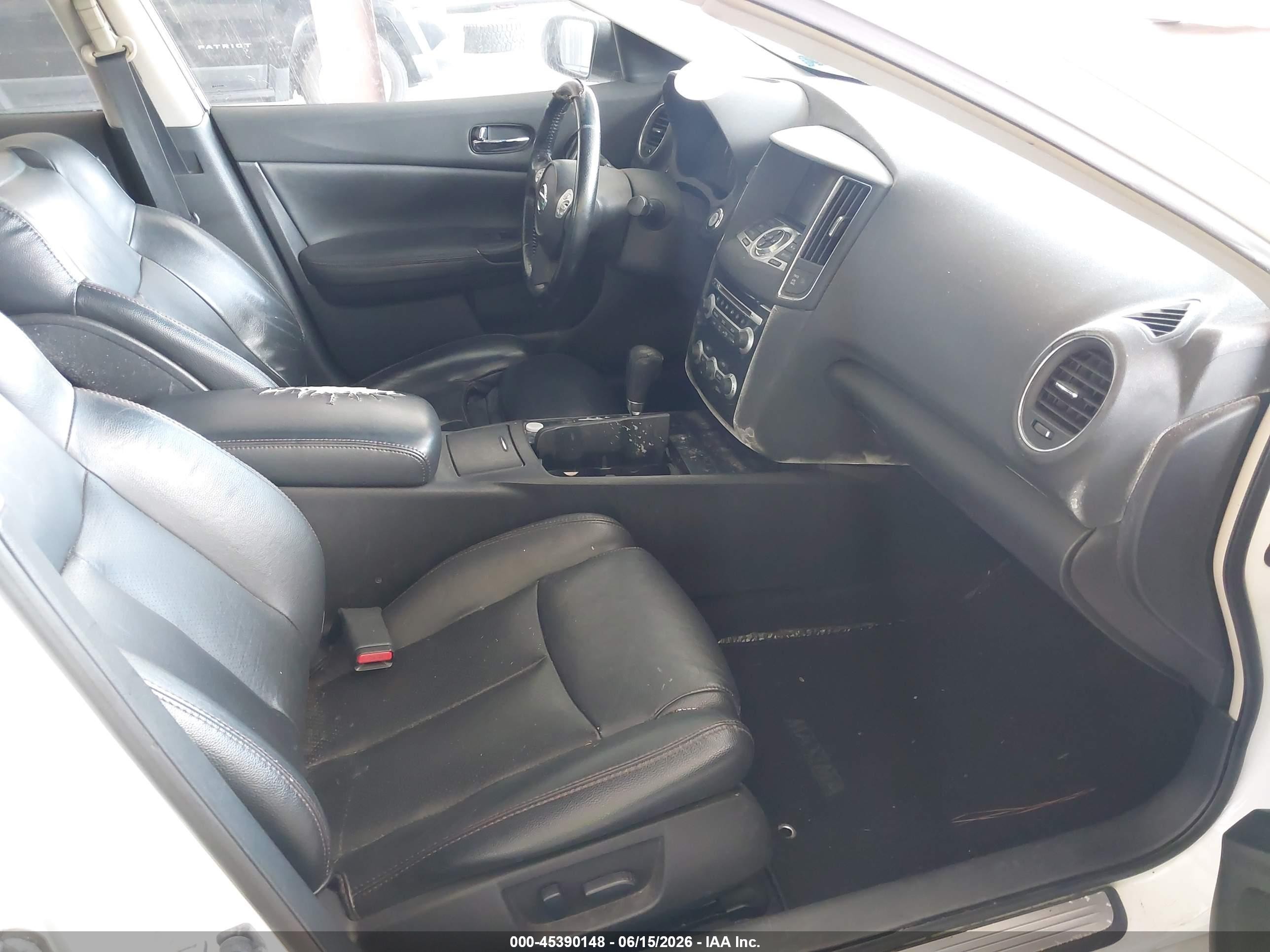 2011 Nissan Maxima 3.5 Sv White vin: 1N4AA5AP8BC867907