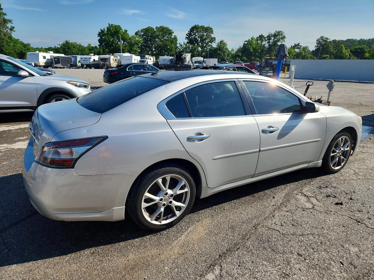 2012 Nissan Maxima 3.5 S Silver vin: 1N4AA5AP8CC832169