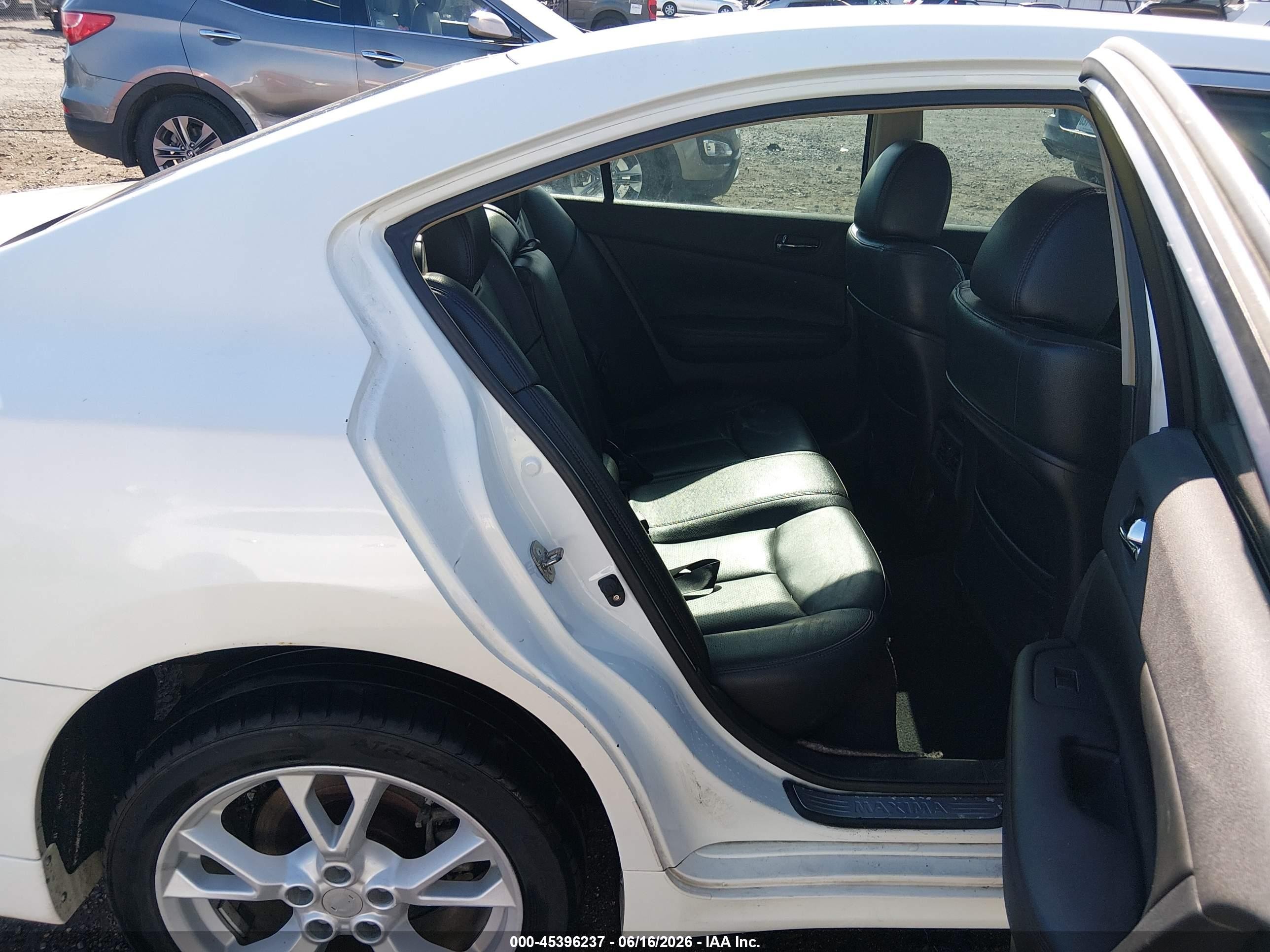 2014 Nissan Maxima 3.5 S/3.5 Sv White vin: 1N4AA5AP8EC433765