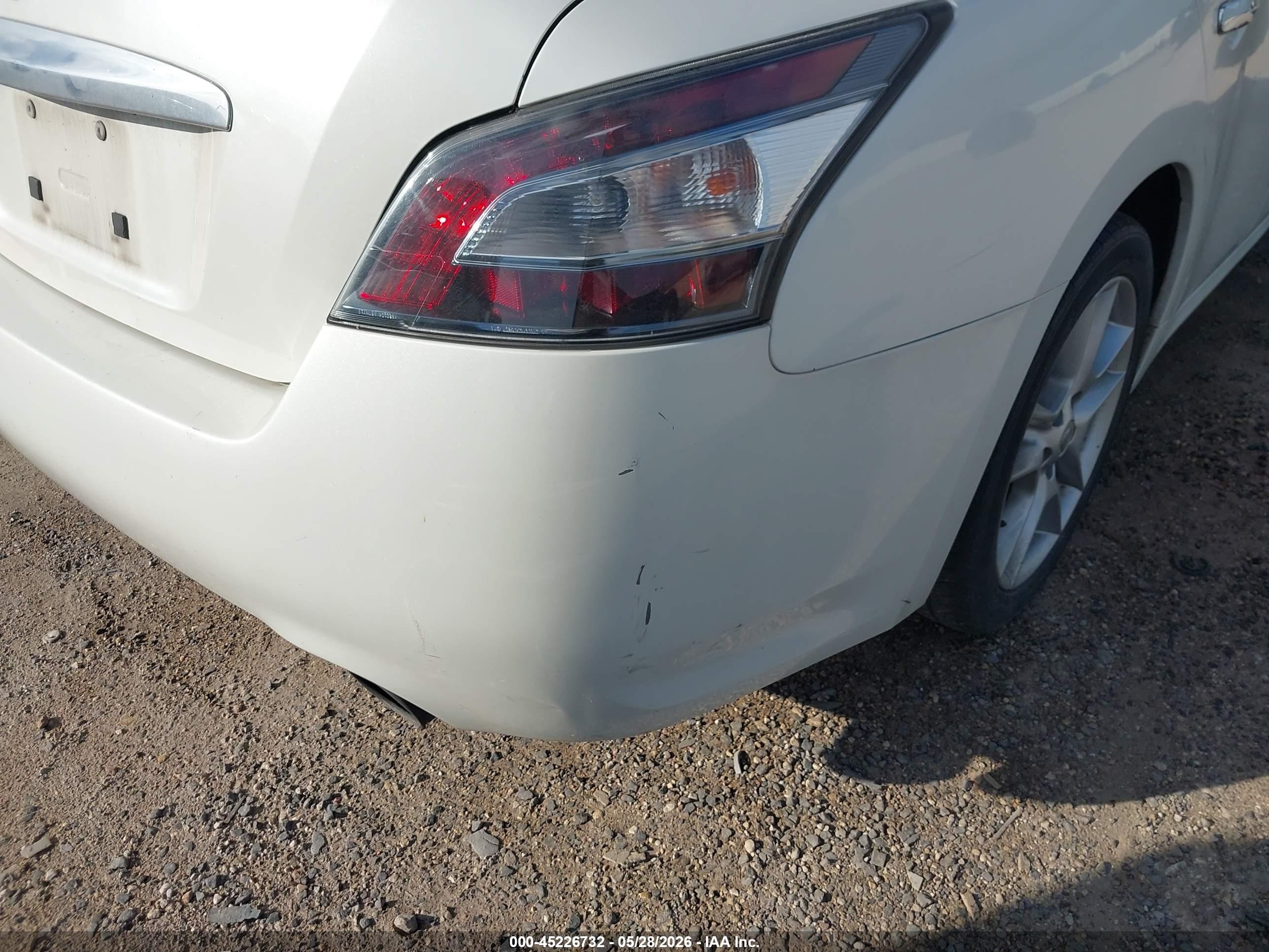 2014 Nissan Maxima 3.5 S White vin: 1N4AA5AP8EC447990