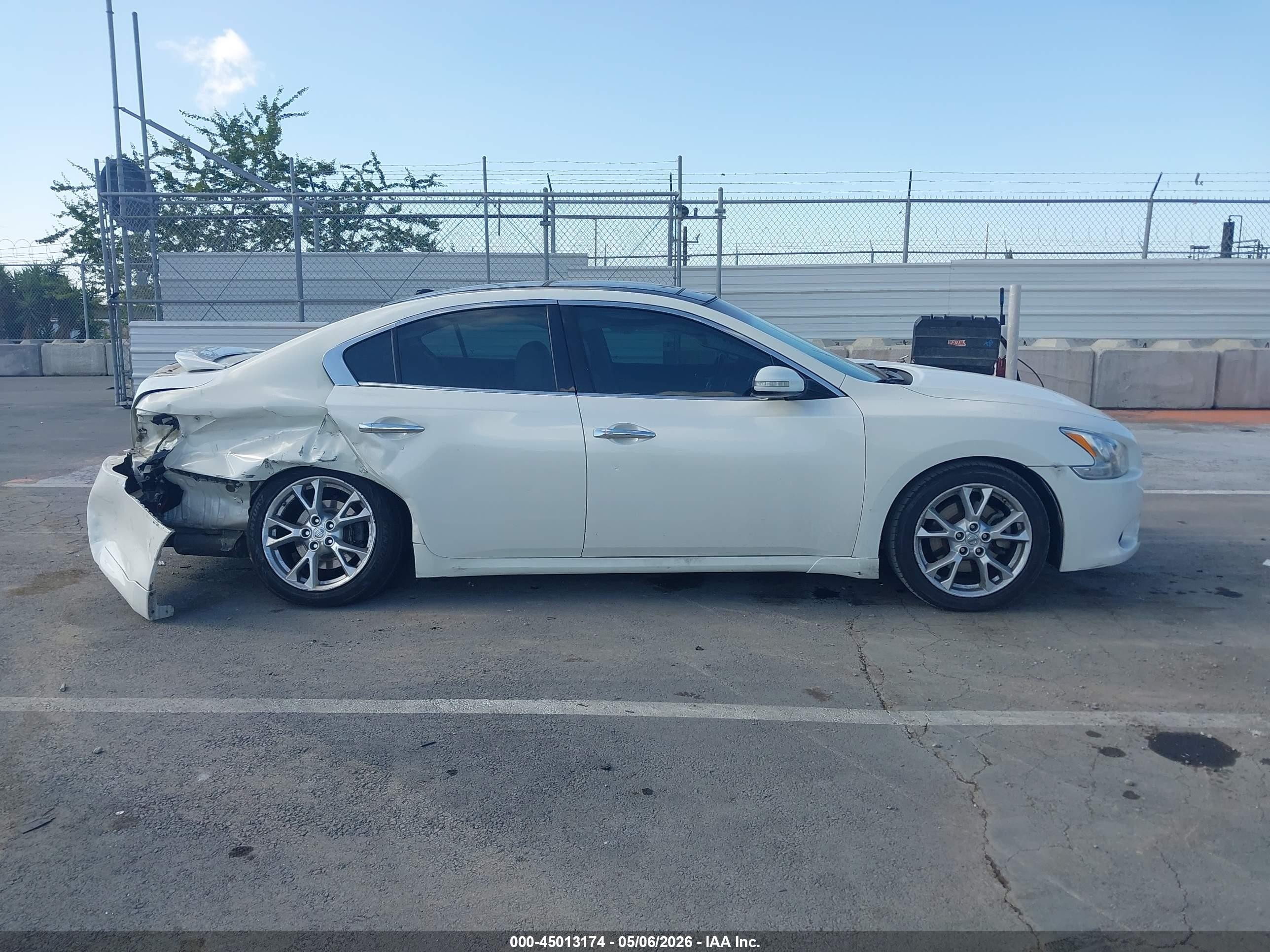 2014 Nissan Maxima 3.5 Sv White vin: 1N4AA5AP8EC476647