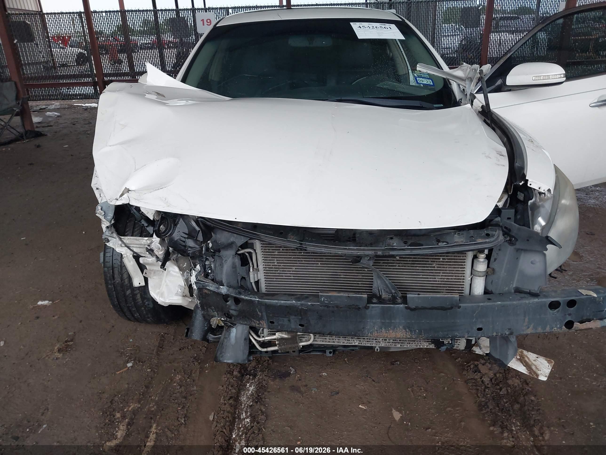 2013 Nissan Maxima 3.5 Sv White vin: 1N4AA5AP9DC821926
