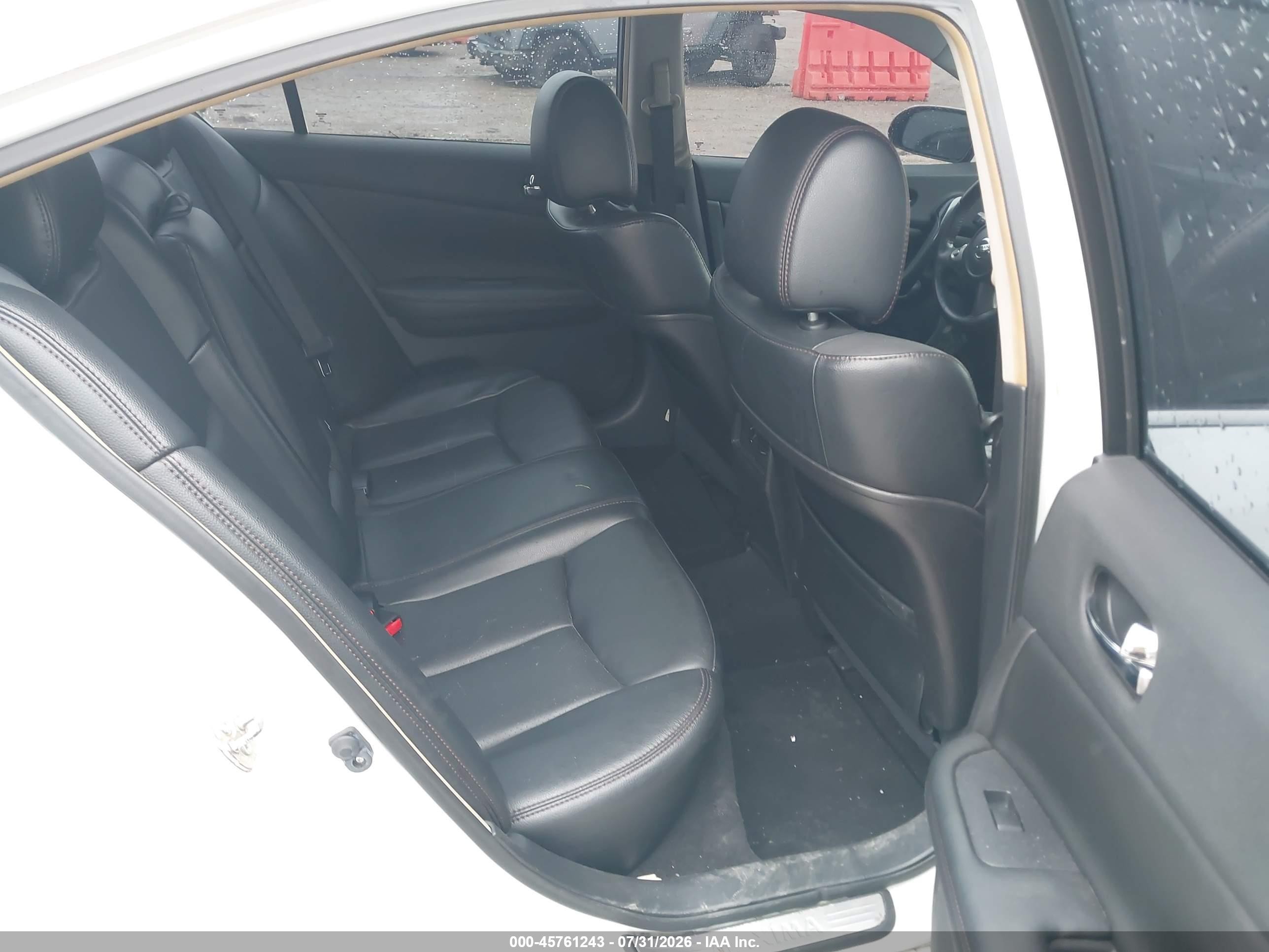2014 Nissan Maxima 3.5 Sv White vin: 1N4AA5AP9EC467696