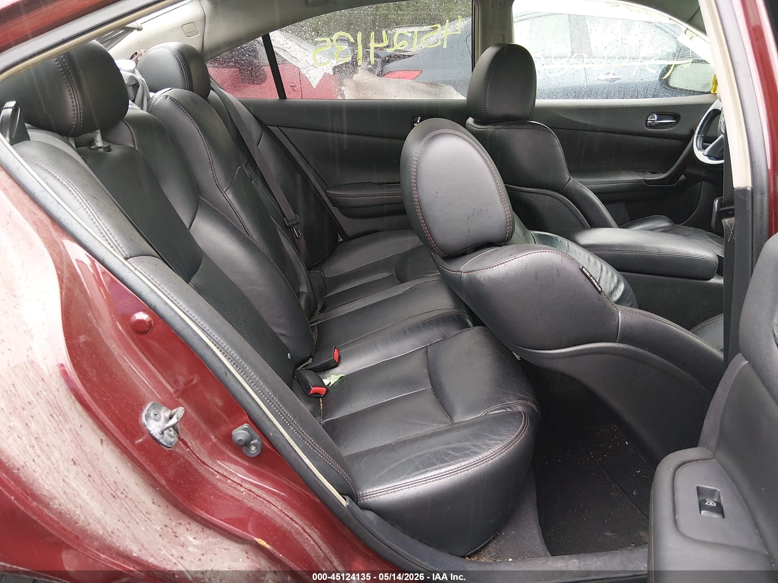 2010 Nissan Maxima 3.5 Sv Red vin: 1N4AA5APXAC803947