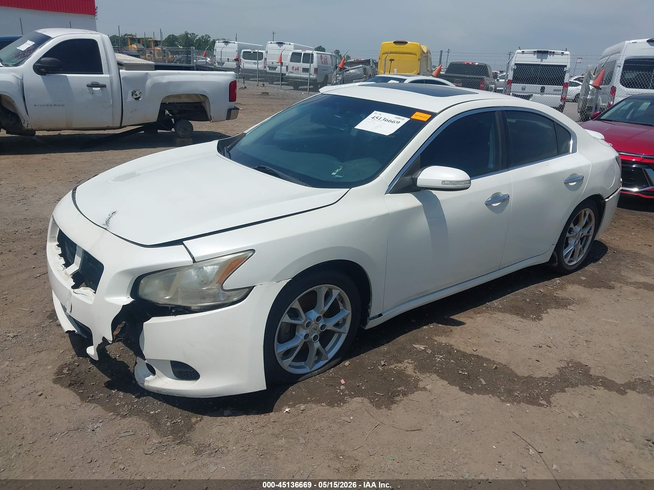 2013 Nissan Maxima 3.5 Sv White vin: 1N4AA5APXDC827881