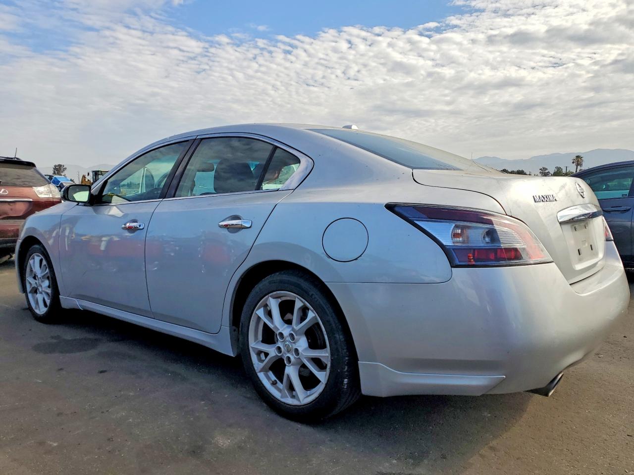 2013 Nissan Maxima 3.5 S Серебряный vin: 1N4AA5APXDC836595