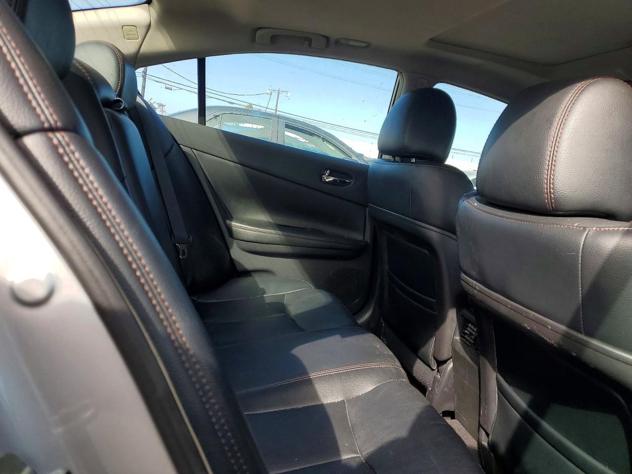 2013 Nissan Maxima 3.5 S Серебряный vin: 1N4AA5APXDC836595