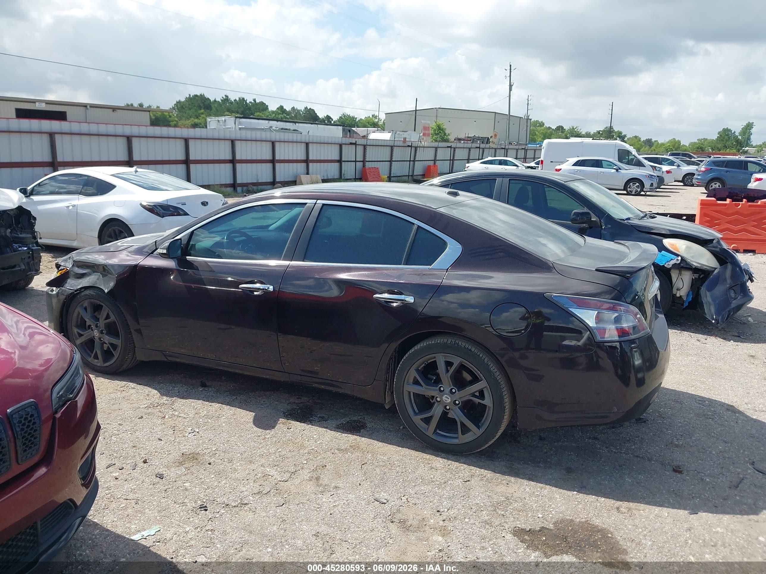 2014 Nissan Maxima 3.5 Sv Purple vin: 1N4AA5APXEC475273