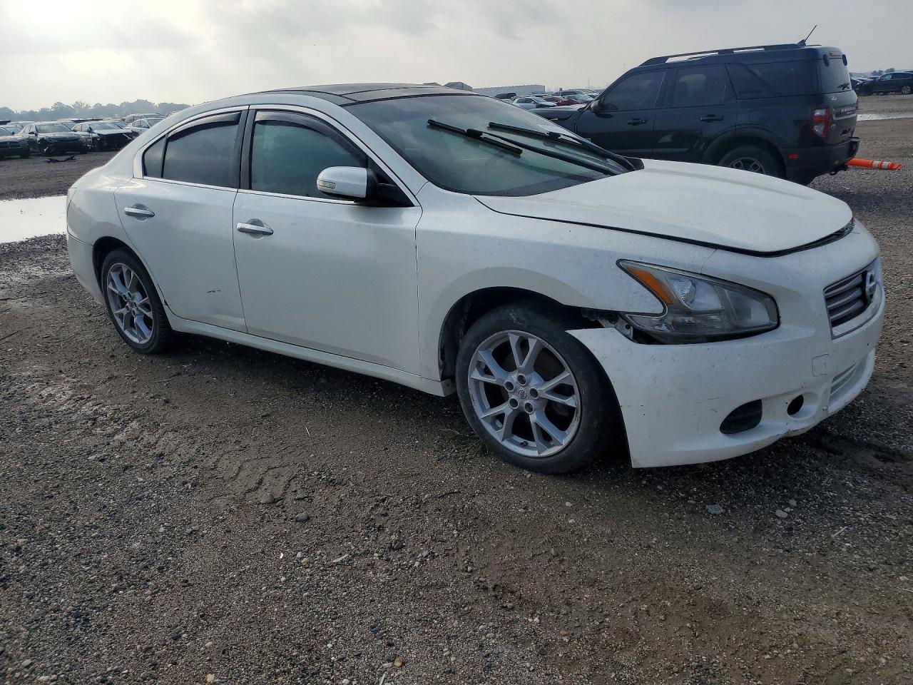 2014 Nissan Maxima White vin: 1N4AA5APXEC492588