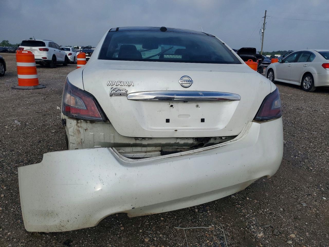 2014 Nissan Maxima White vin: 1N4AA5APXEC492588
