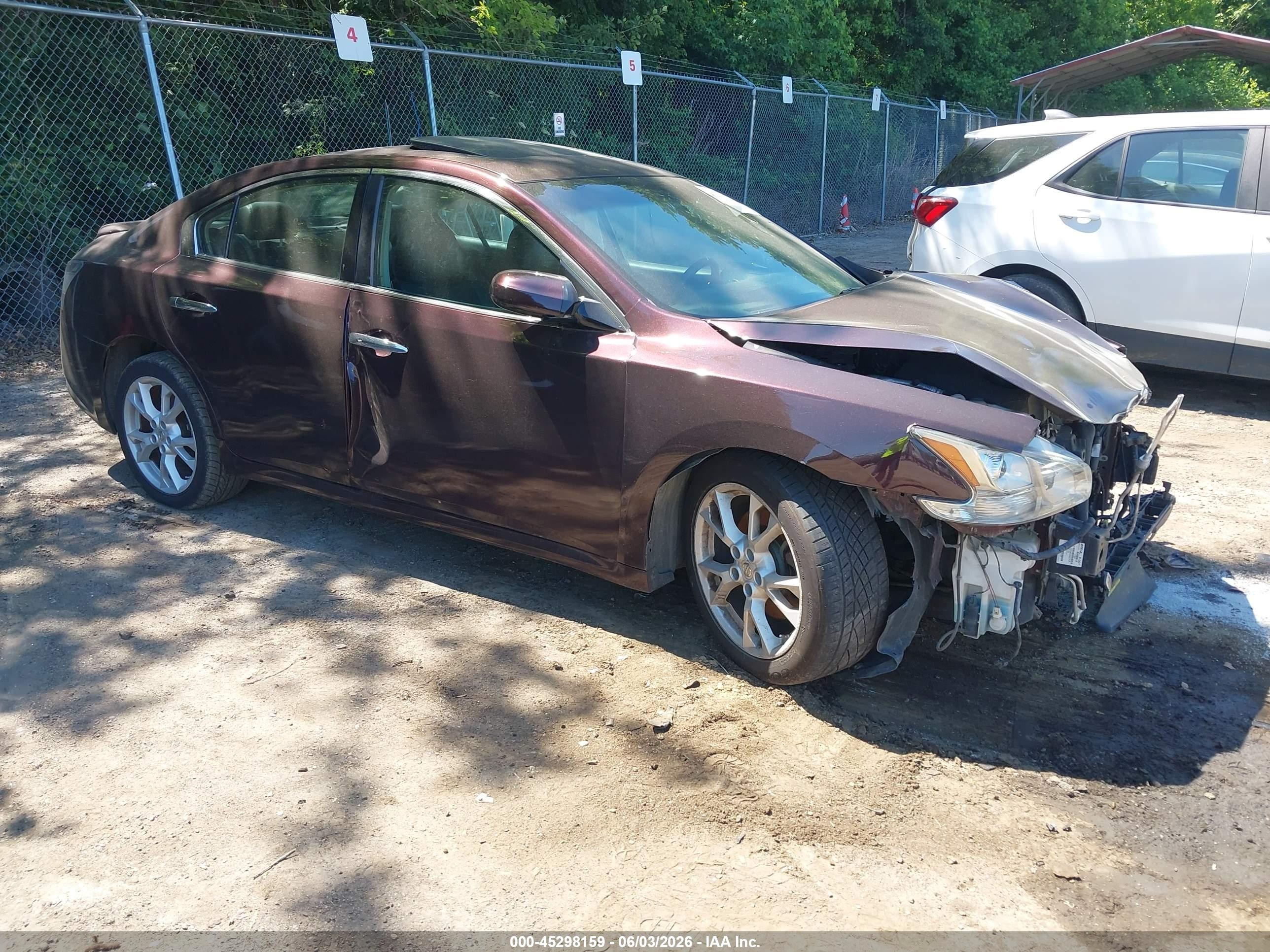 2014 Nissan Maxima 3.5 S Burgundy vin: 1N4AA5APXEC906582