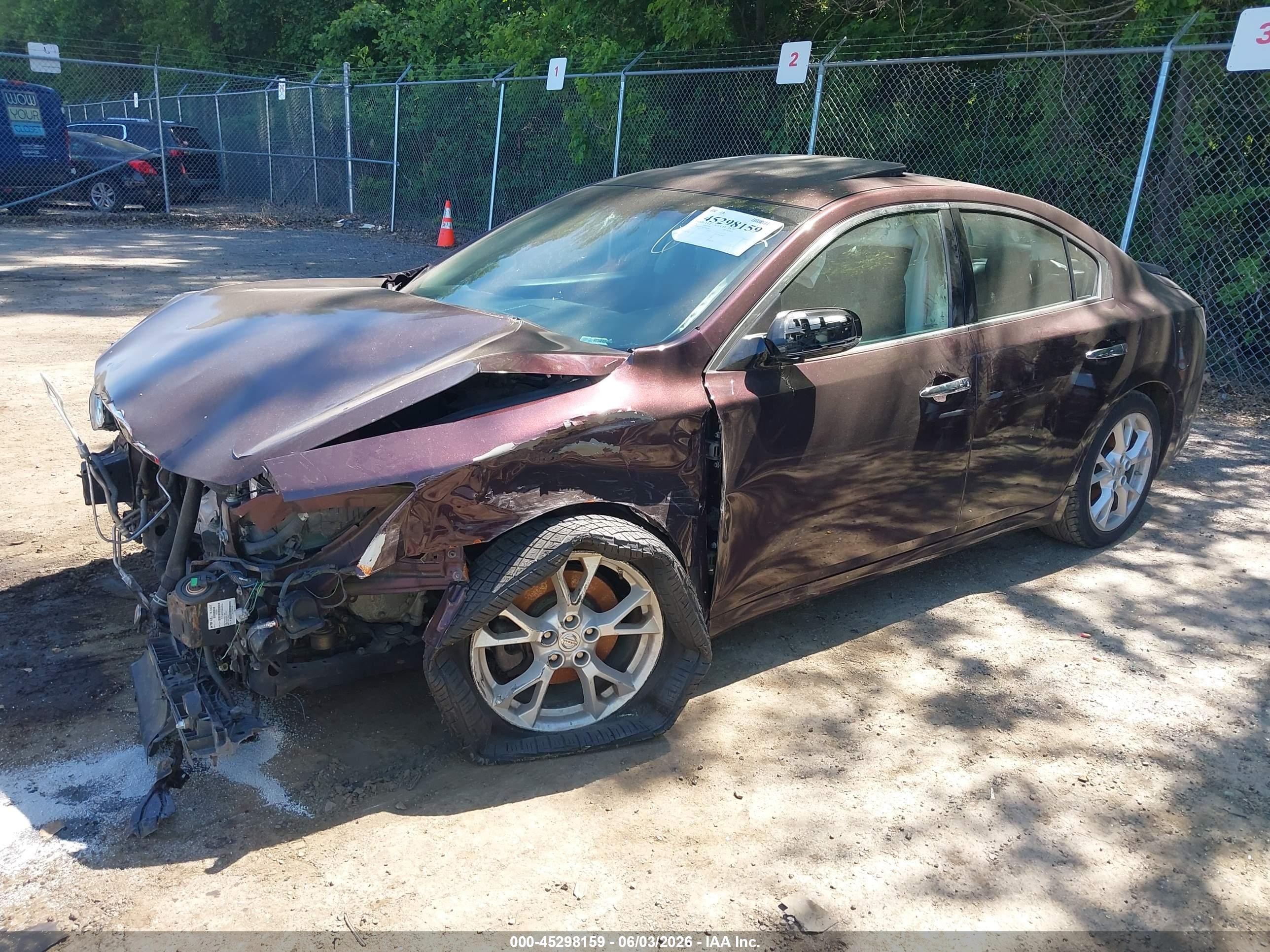 2014 Nissan Maxima 3.5 S Burgundy vin: 1N4AA5APXEC906582