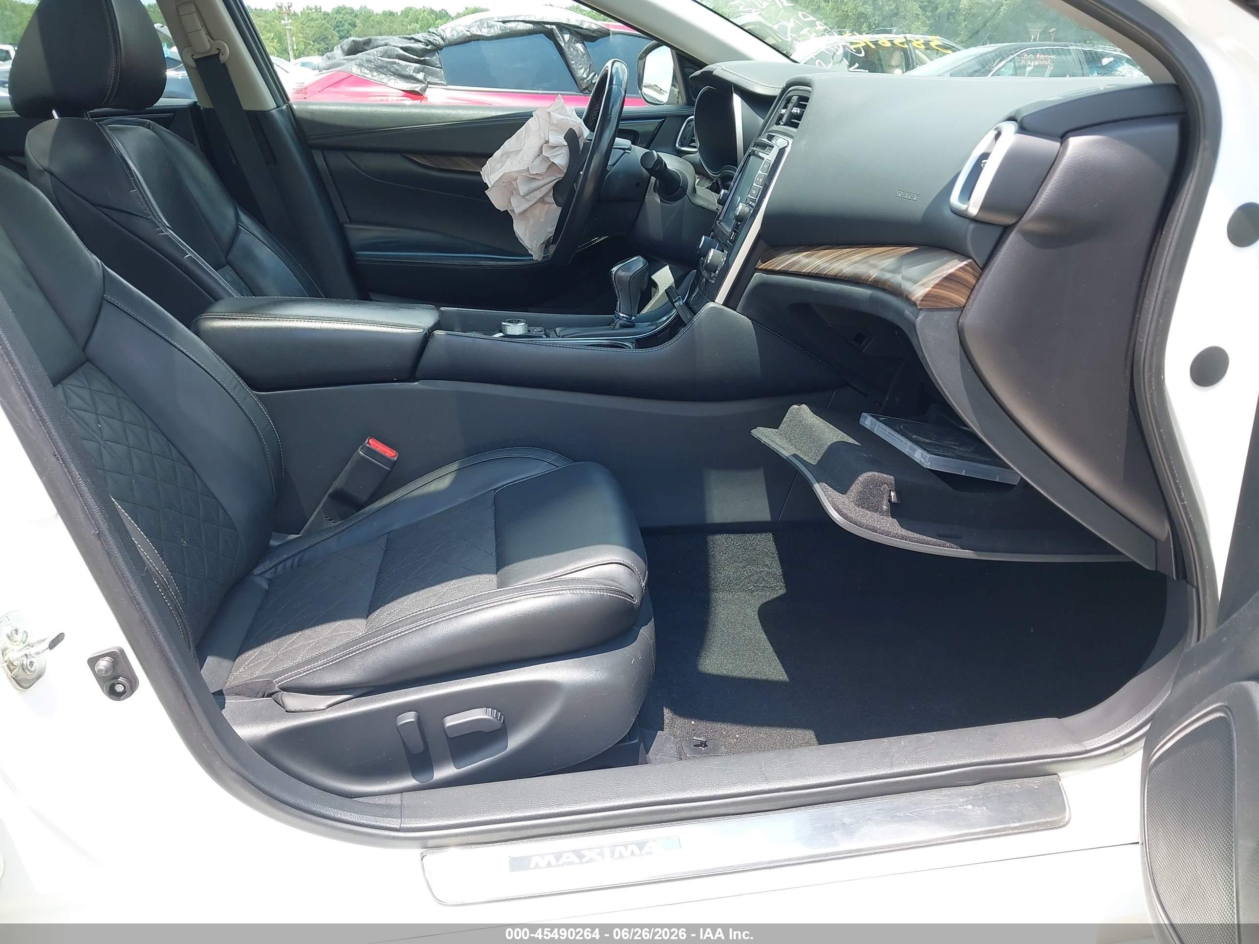 2017 Nissan Maxima 3.5 Platinum White vin: 1N4AA6AP0HC385642