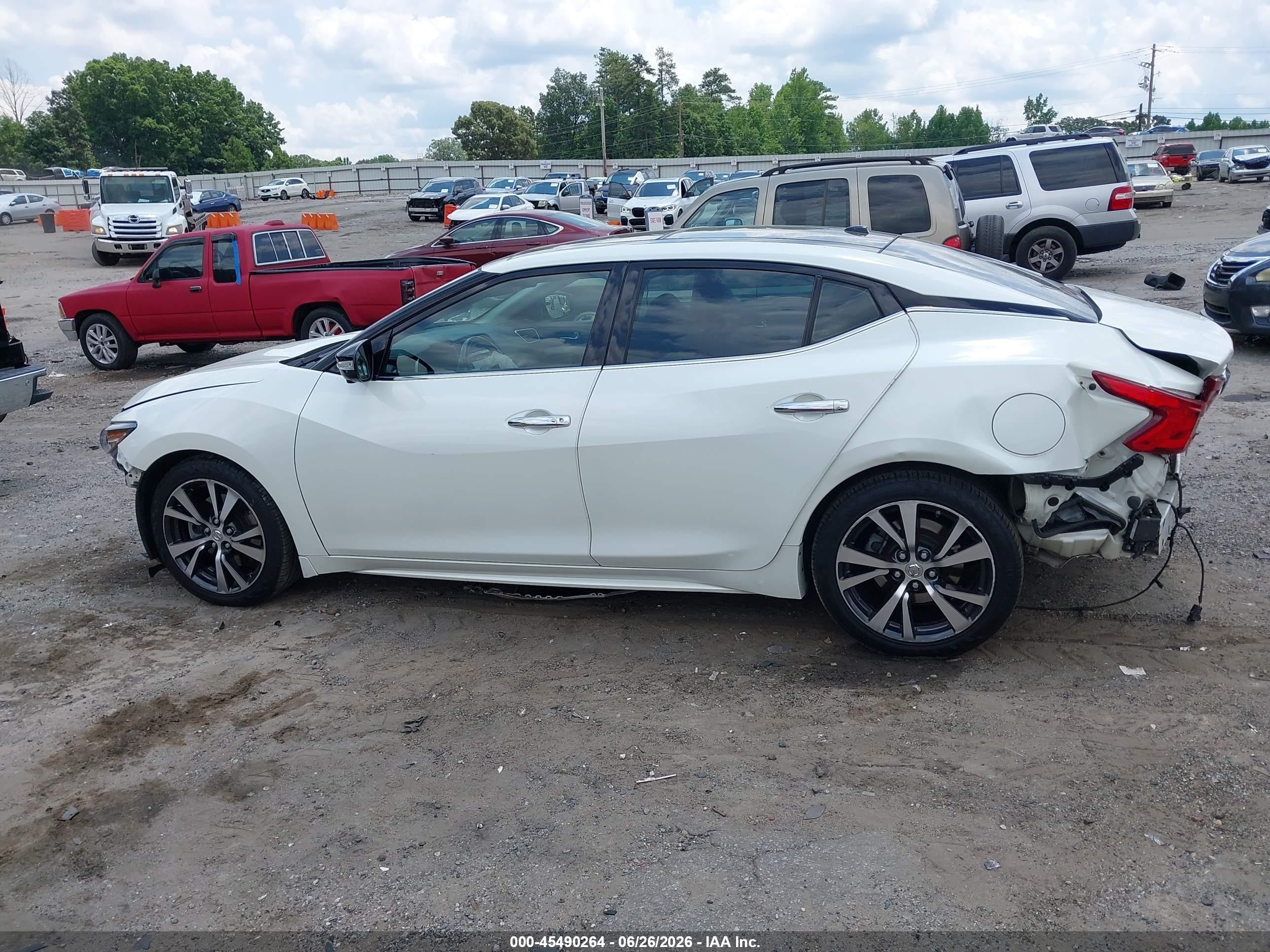 2017 Nissan Maxima 3.5 Platinum White vin: 1N4AA6AP0HC385642