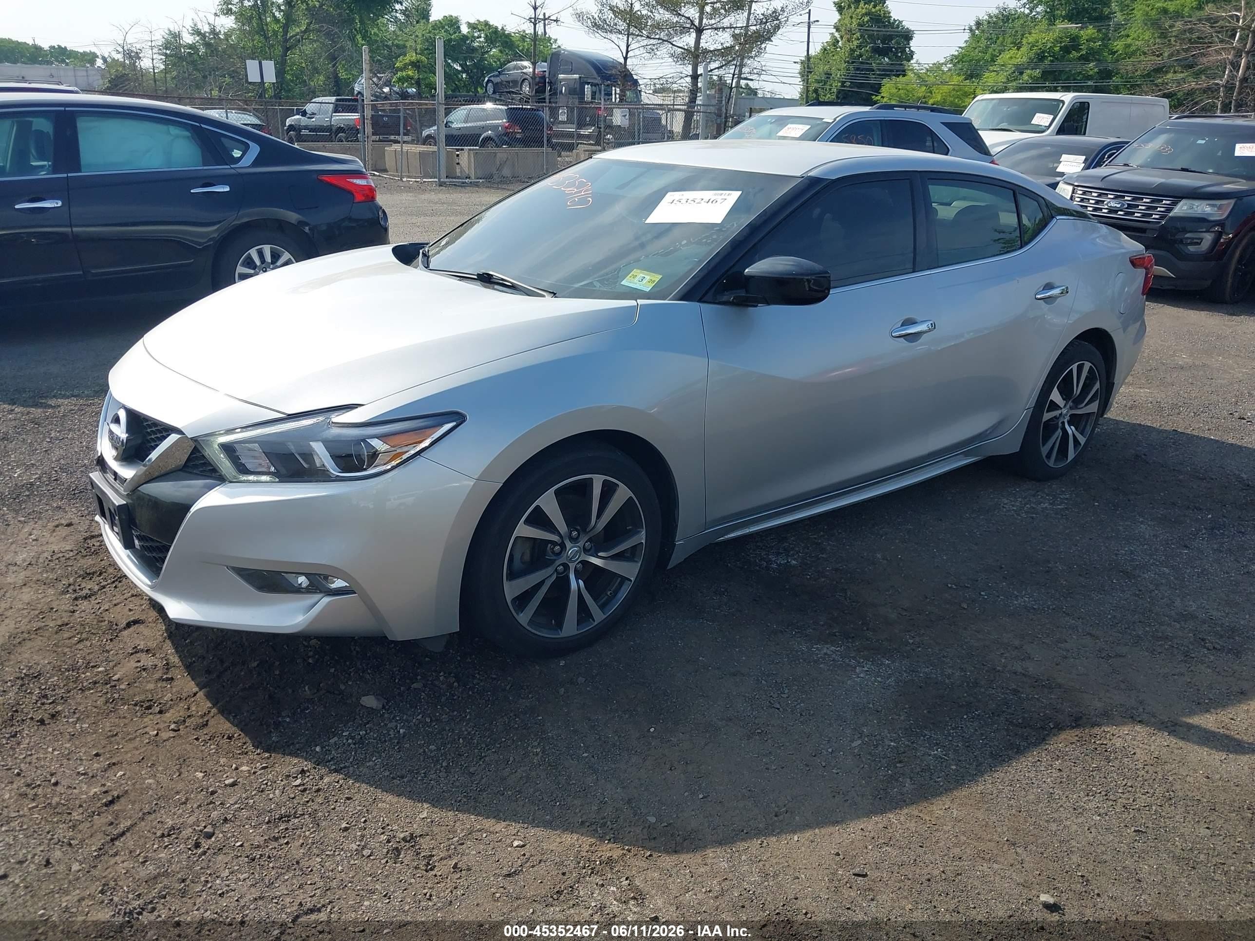 2016 Nissan Maxima 3.5 S Silver vin: 1N4AA6AP1GC379010
