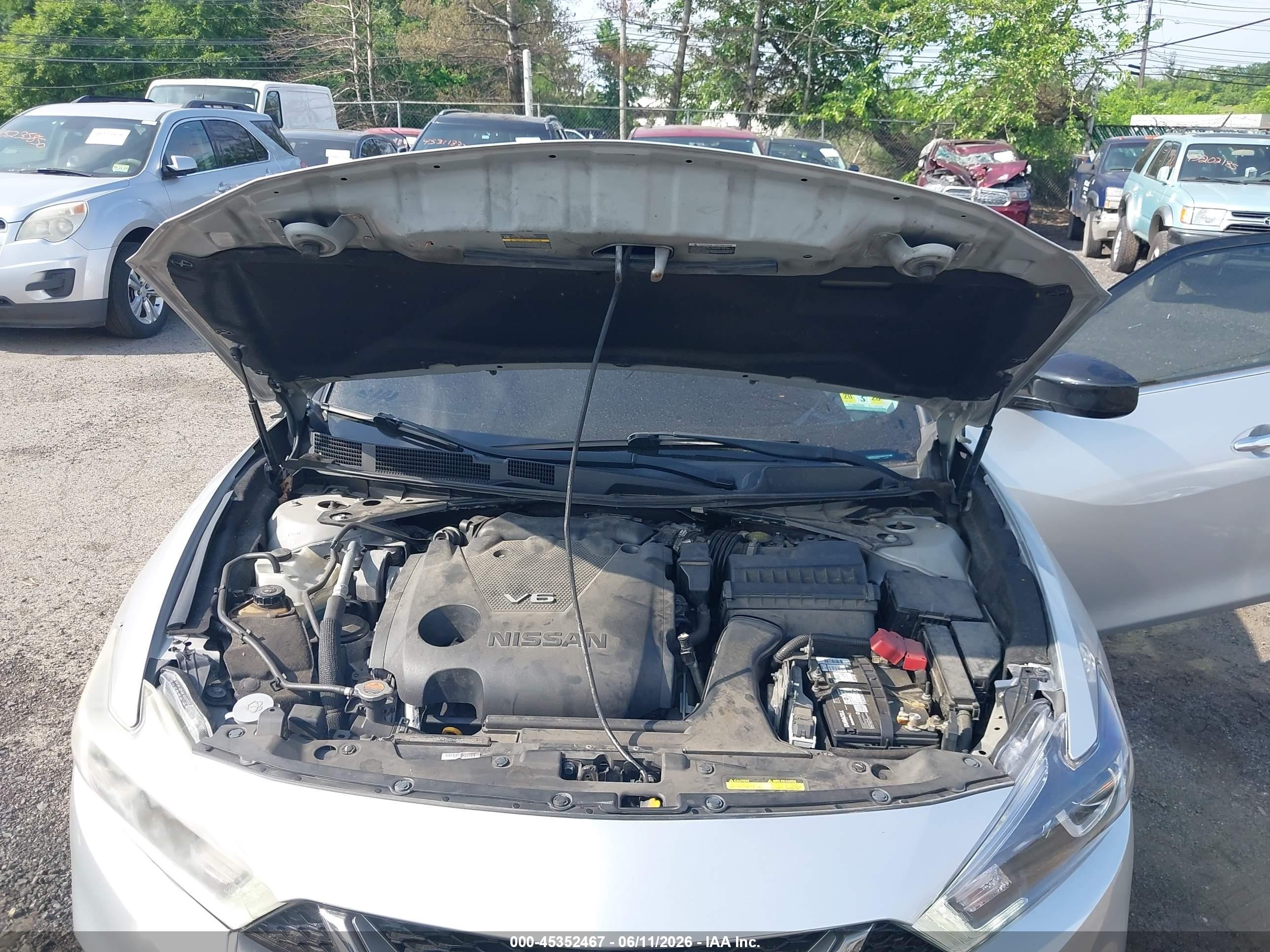 2016 Nissan Maxima 3.5 S Silver vin: 1N4AA6AP1GC379010