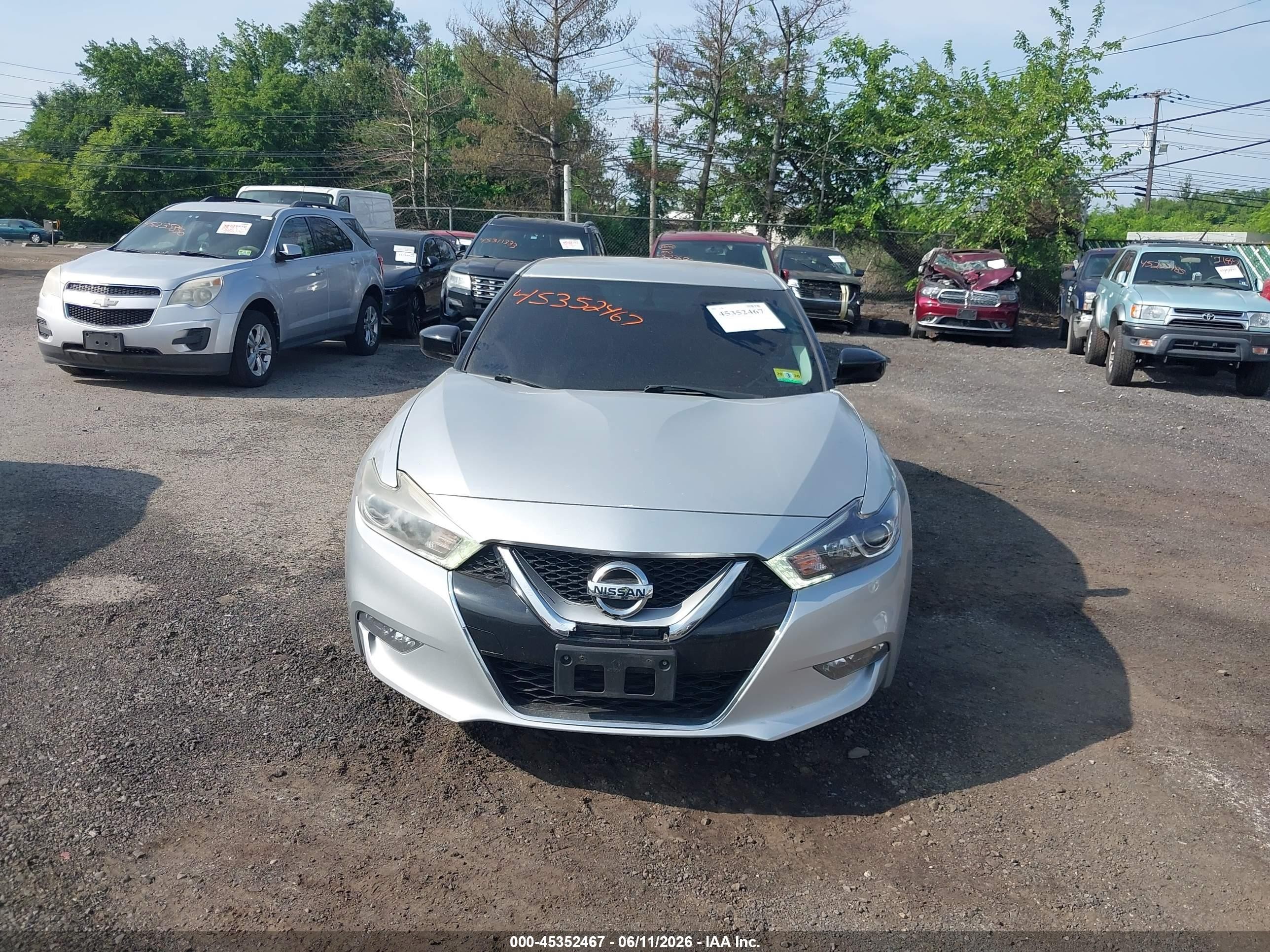 2016 Nissan Maxima 3.5 S Silver vin: 1N4AA6AP1GC379010