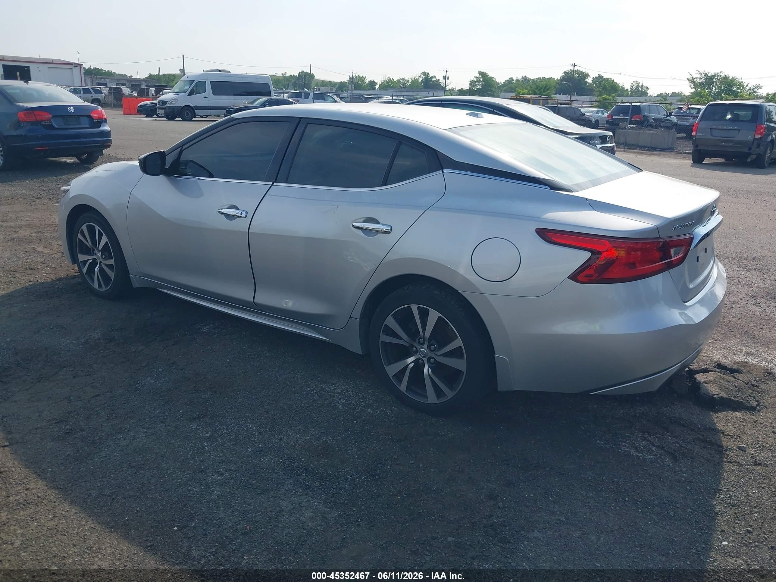 2016 Nissan Maxima 3.5 S Silver vin: 1N4AA6AP1GC379010