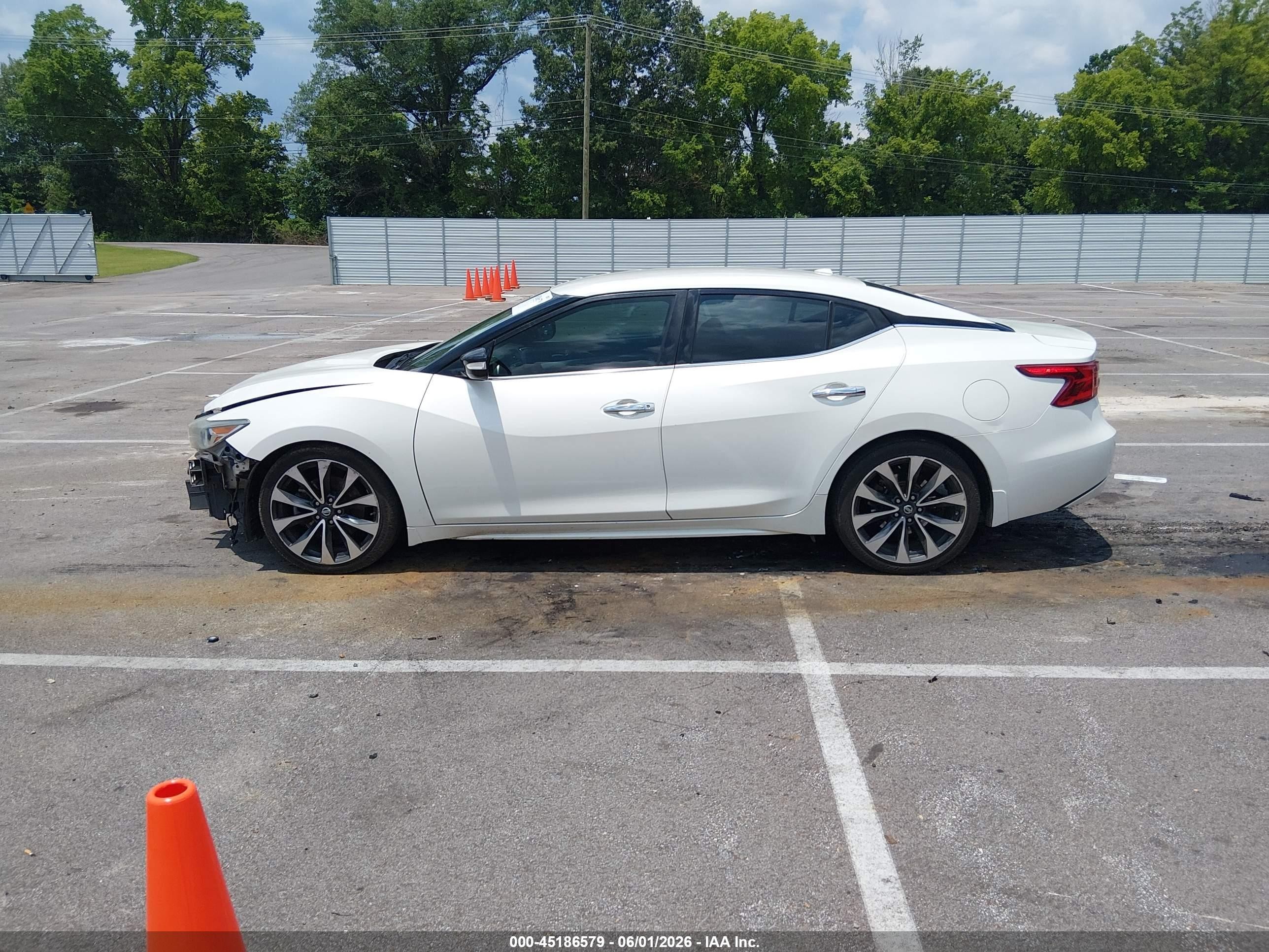 2016 Nissan Maxima 3.5 Sr White vin: 1N4AA6AP3GC377436
