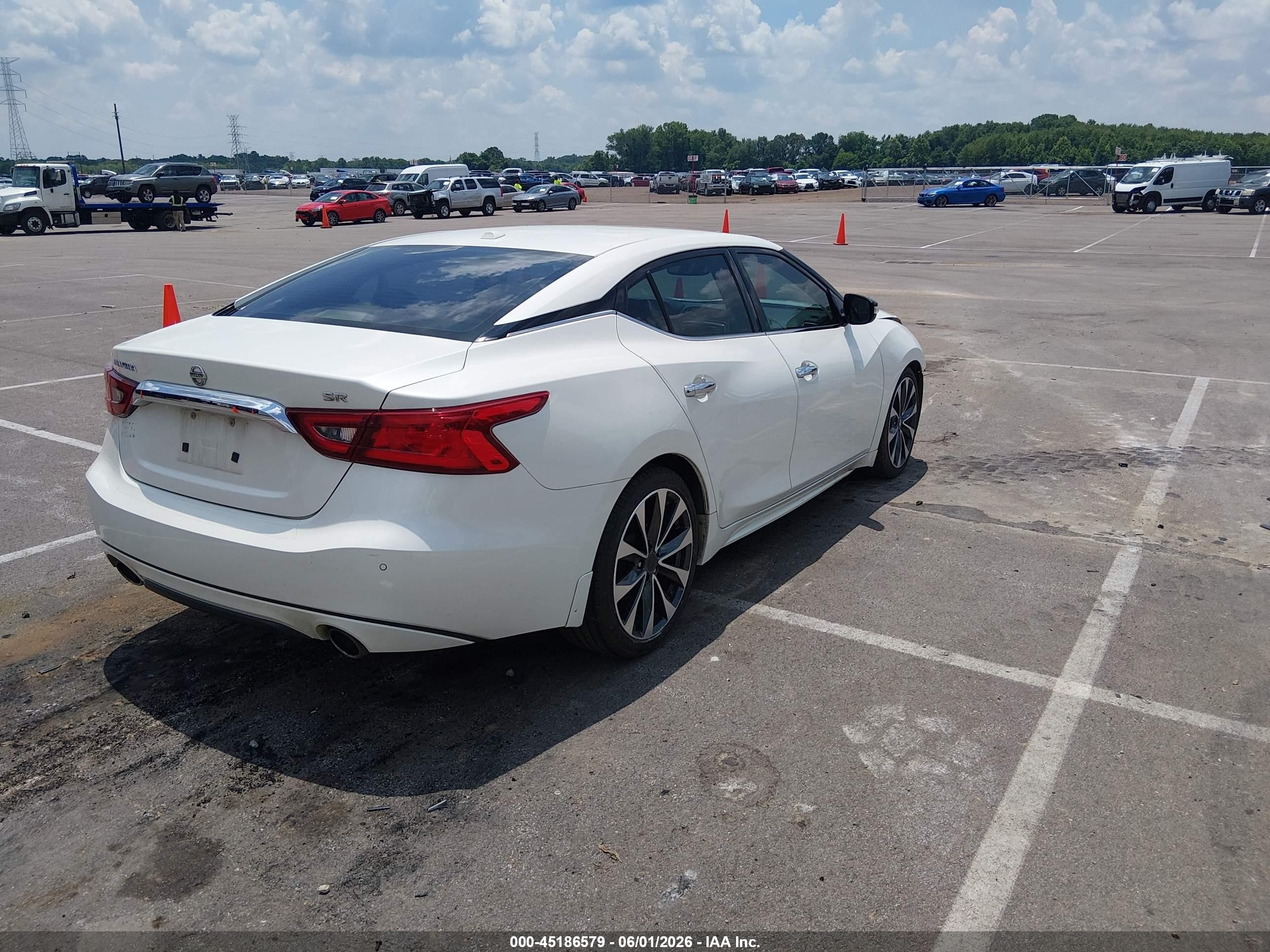 2016 Nissan Maxima 3.5 Sr White vin: 1N4AA6AP3GC377436