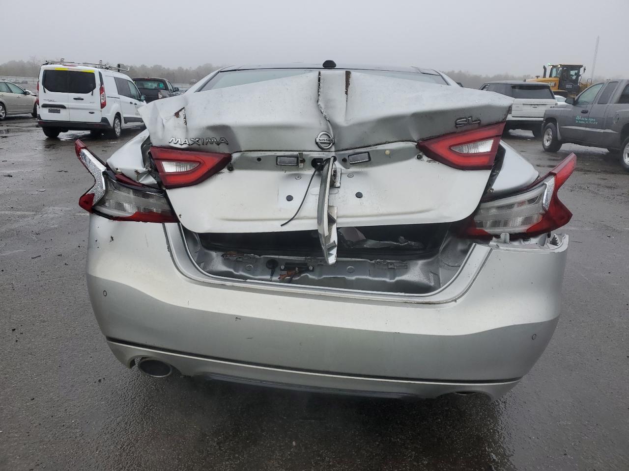 2018 Nissan Maxima 3.5s Silver vin: 1N4AA6AP3JC365763