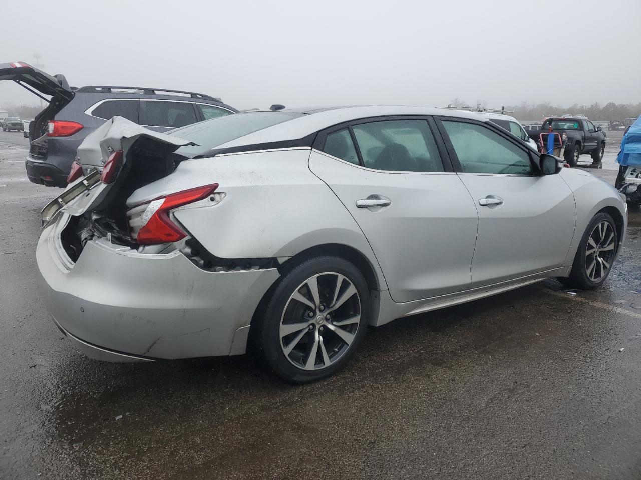 2018 Nissan Maxima 3.5s Silver vin: 1N4AA6AP3JC365763