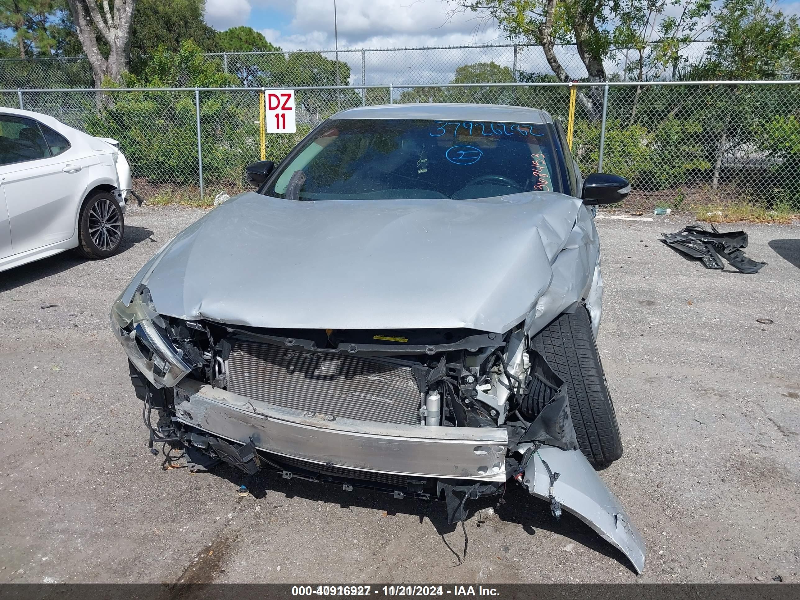 2018 Nissan Maxima 3.5 Sv Silver vin: 1N4AA6AP3JC368453