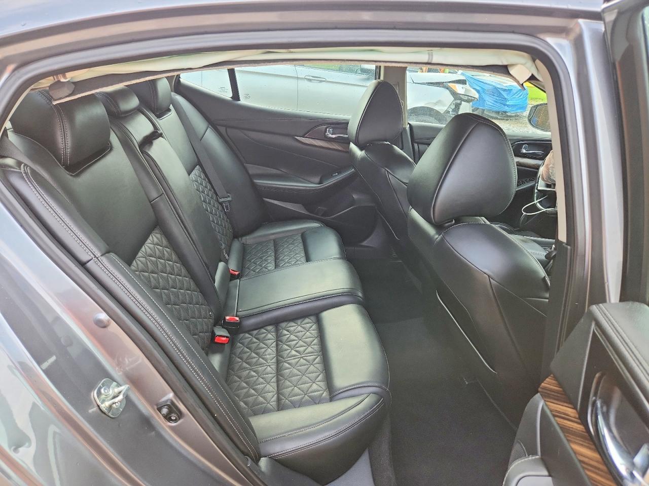 2017 Nissan Maxima Platinum Серый vin: 1N4AA6AP4HC454963