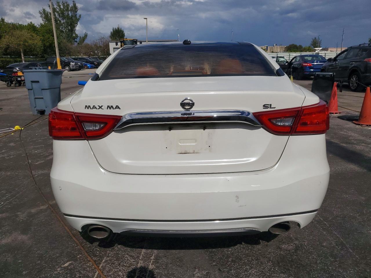 2018 Nissan Maxima 3.5 Sl White vin: 1N4AA6AP5JC401744