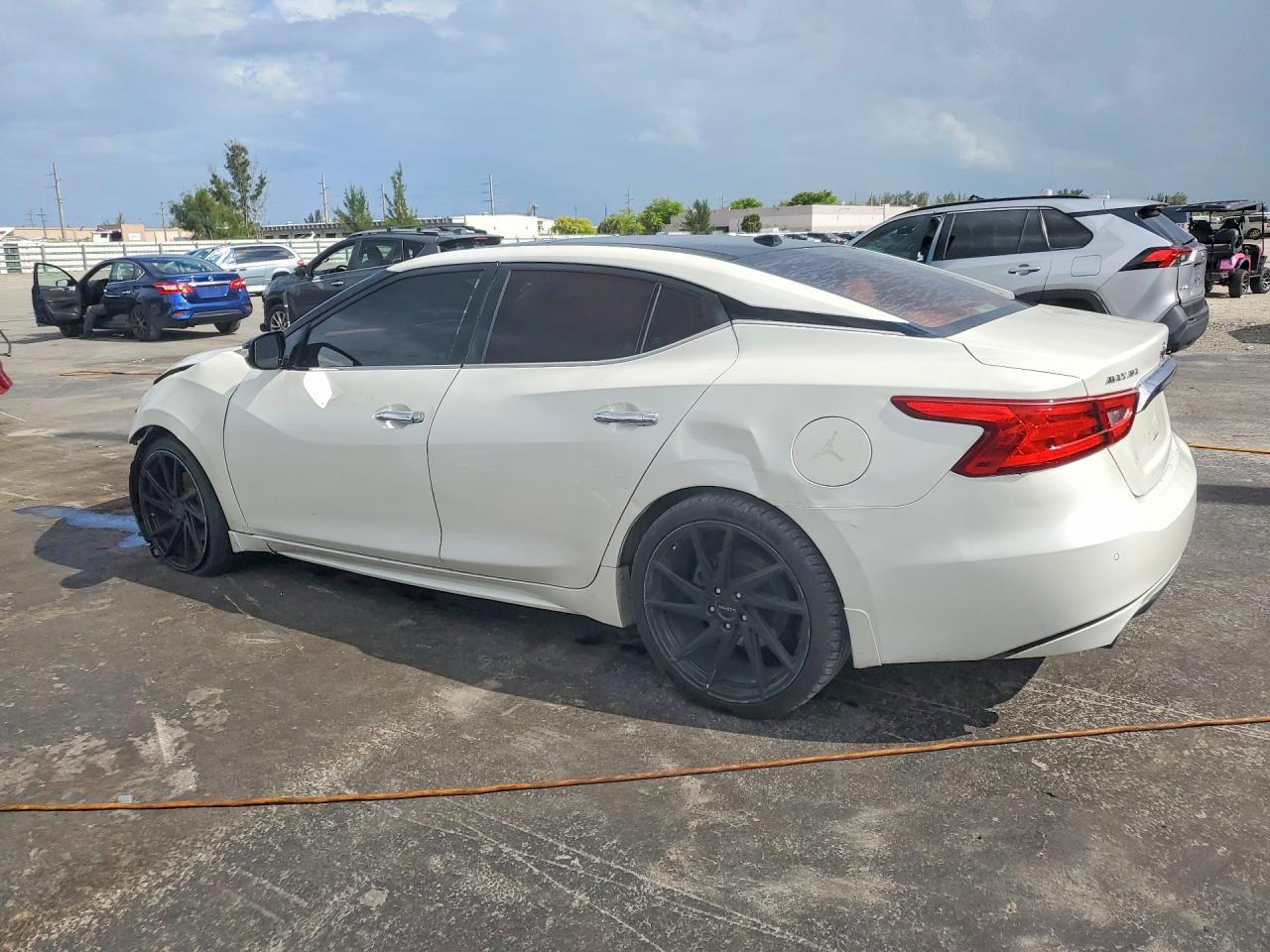 2018 Nissan Maxima 3.5 Sl White vin: 1N4AA6AP5JC401744