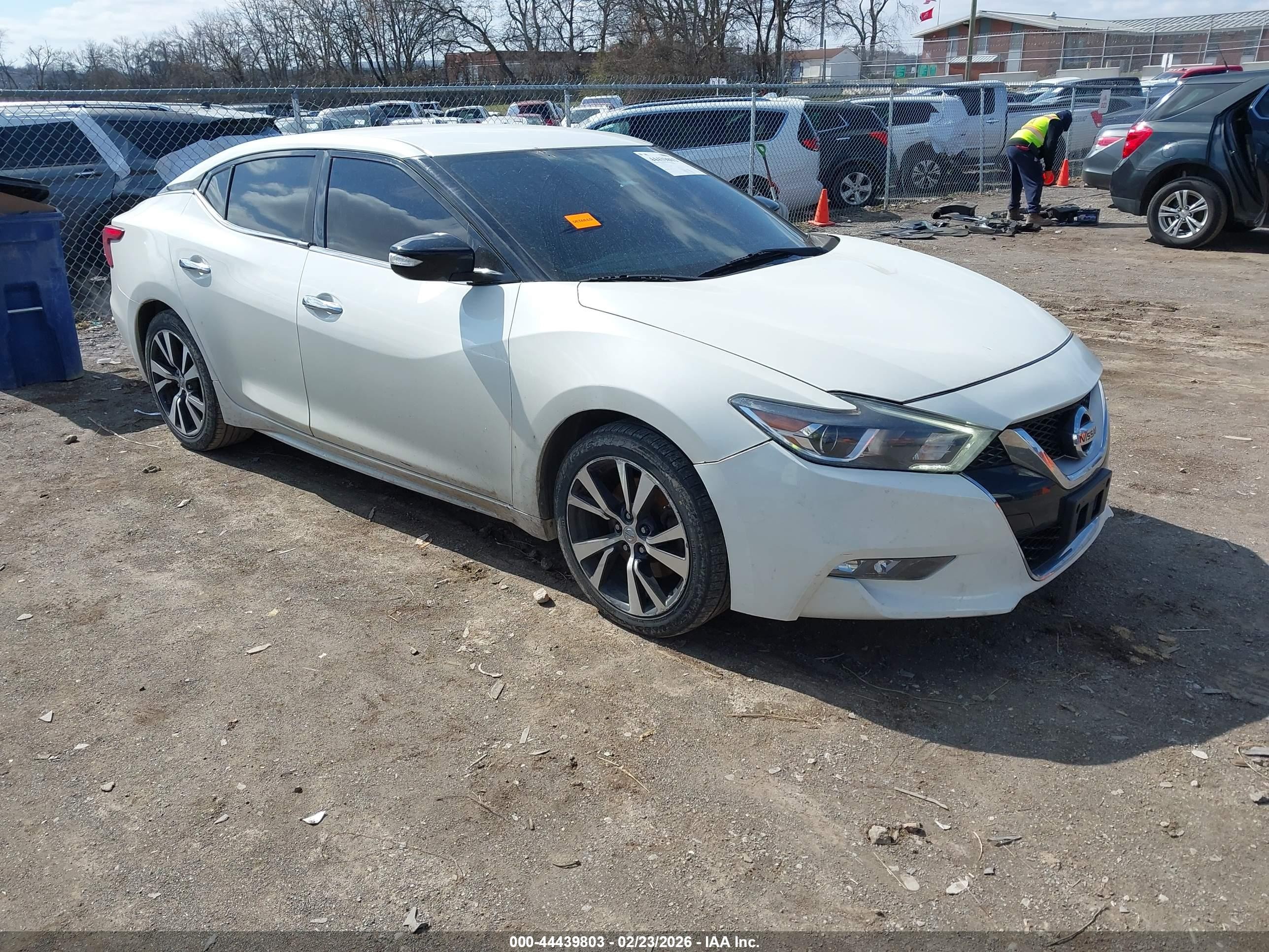 2016 Nissan Maxima 3.5 S White vin: 1N4AA6AP6GC423275