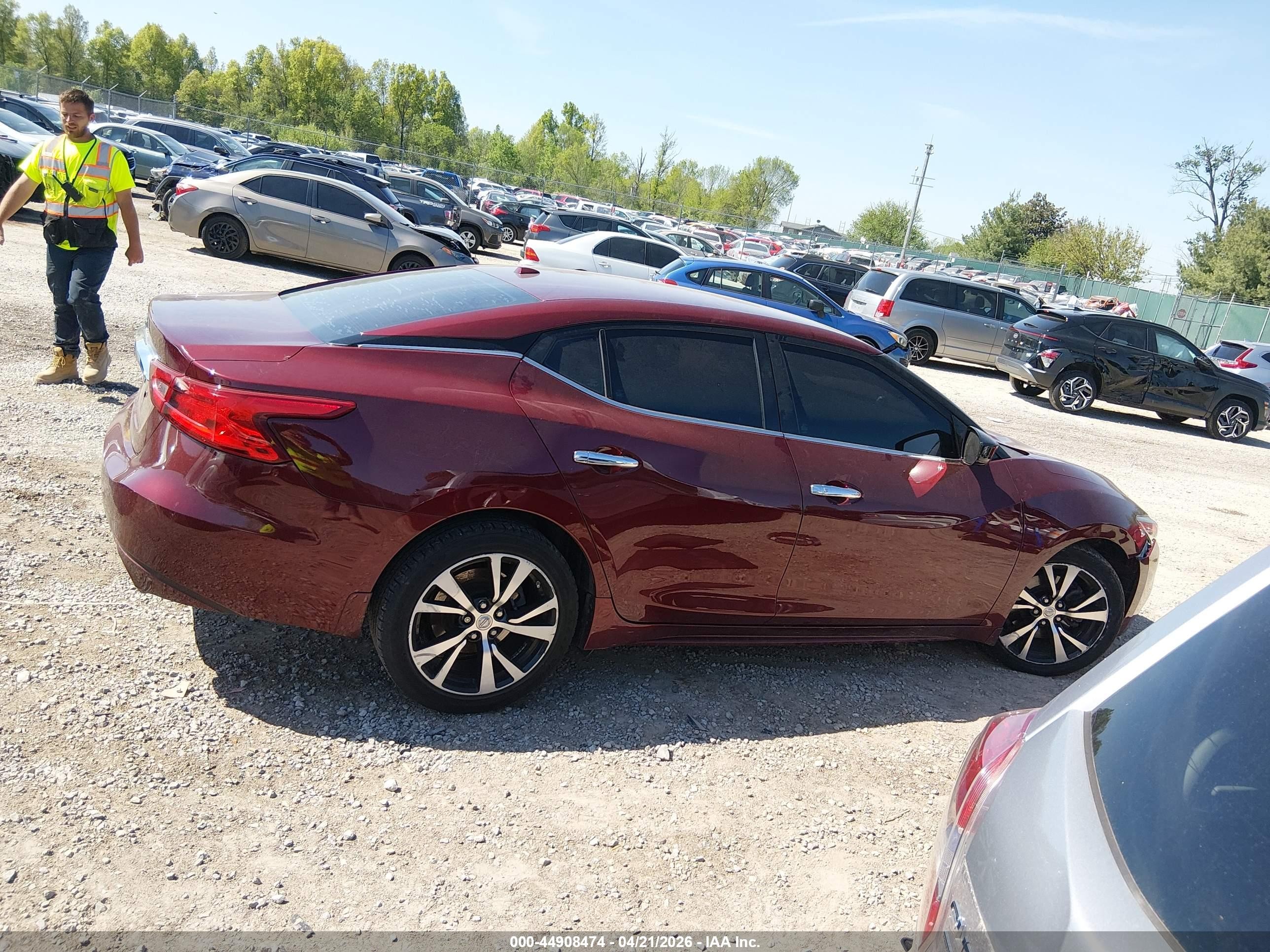 2018 Nissan Maxima 3.5 S Maroon vin: 1N4AA6AP6JC371069