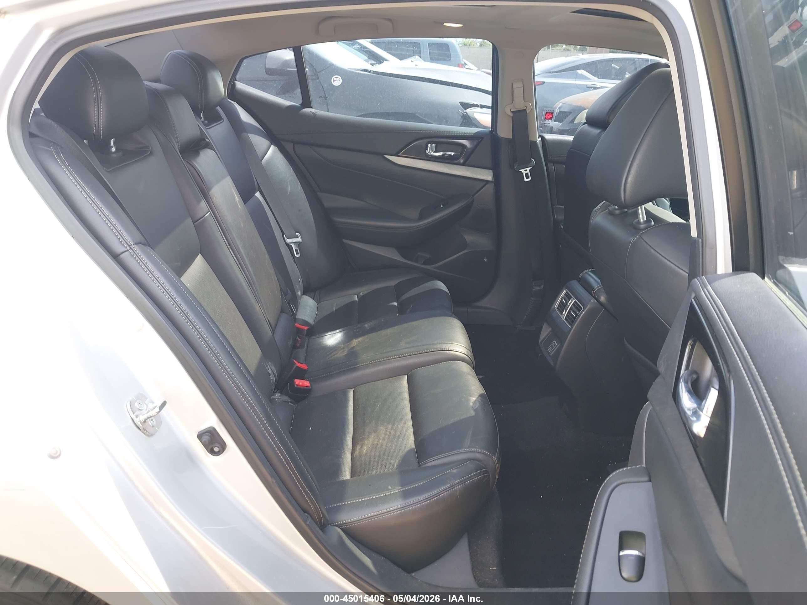 2018 Nissan Maxima 3.5 Sl Silver vin: 1N4AA6AP6JC403129