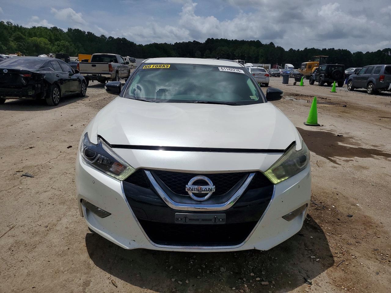 2016 Nissan Maxima 3.5 Sr White vin: 1N4AA6AP7GC382512