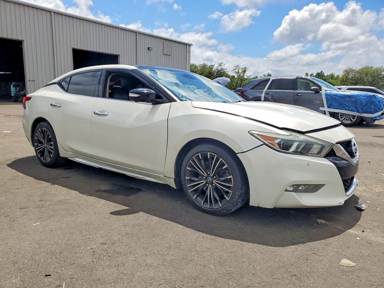 2016 Nissan Maxima Platinum White vin: 1N4AA6AP8GC375293