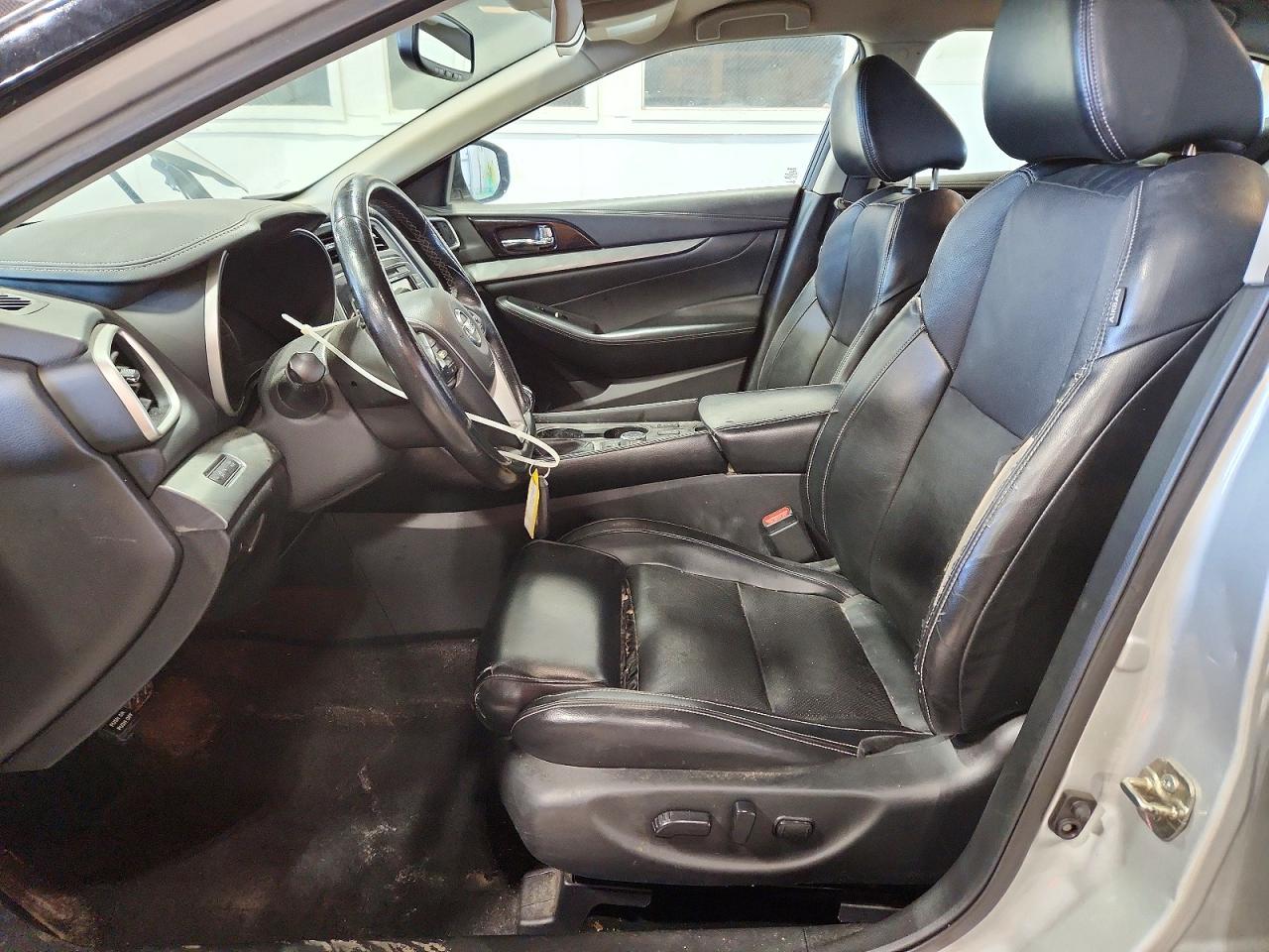 2017 Nissan Maxima 3.5 Sv Silver vin: 1N4AA6AP8HC368037
