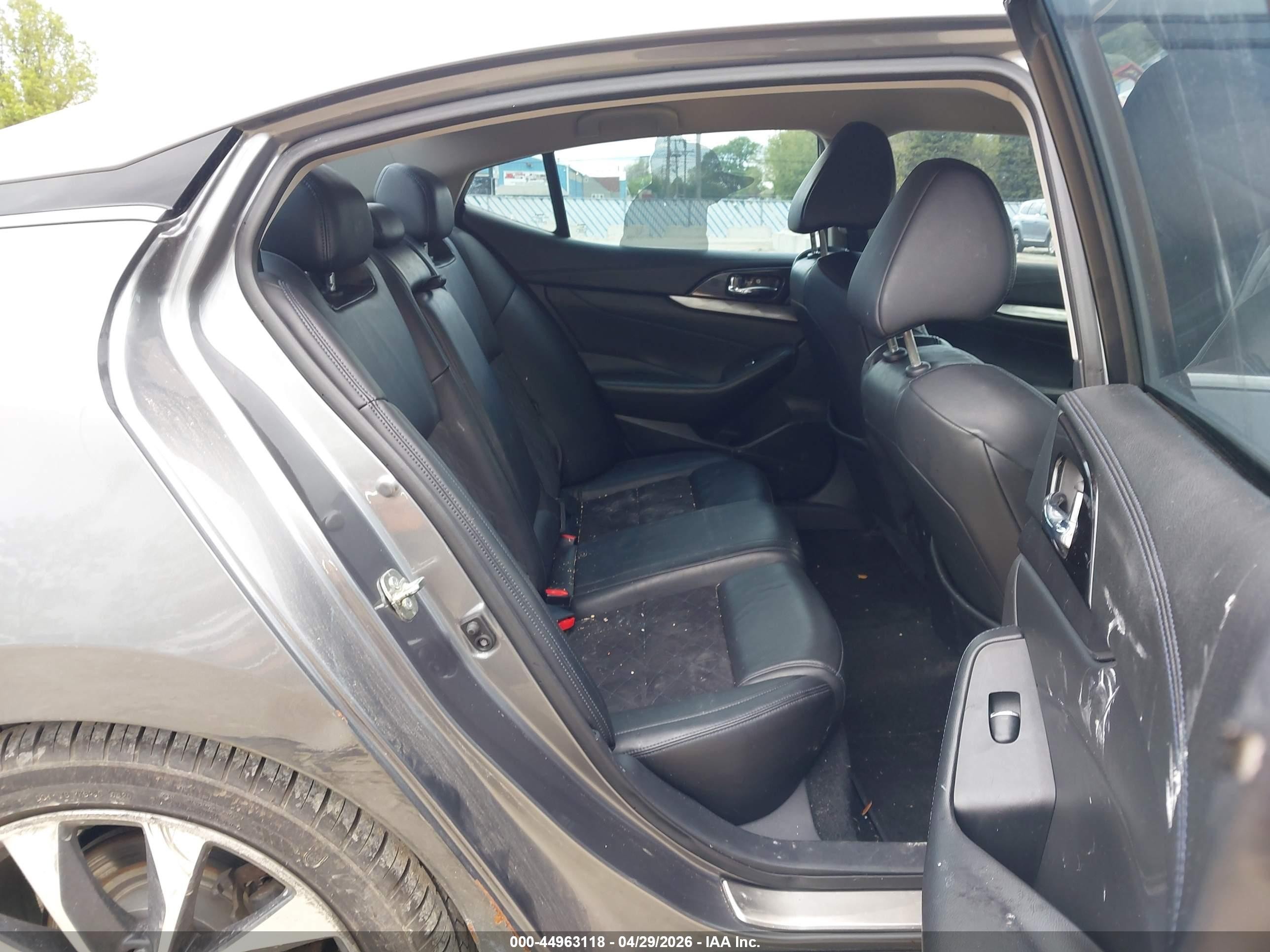 2017 Nissan Maxima 3.5 Sr Серебряный vin: 1N4AA6AP8HC435042