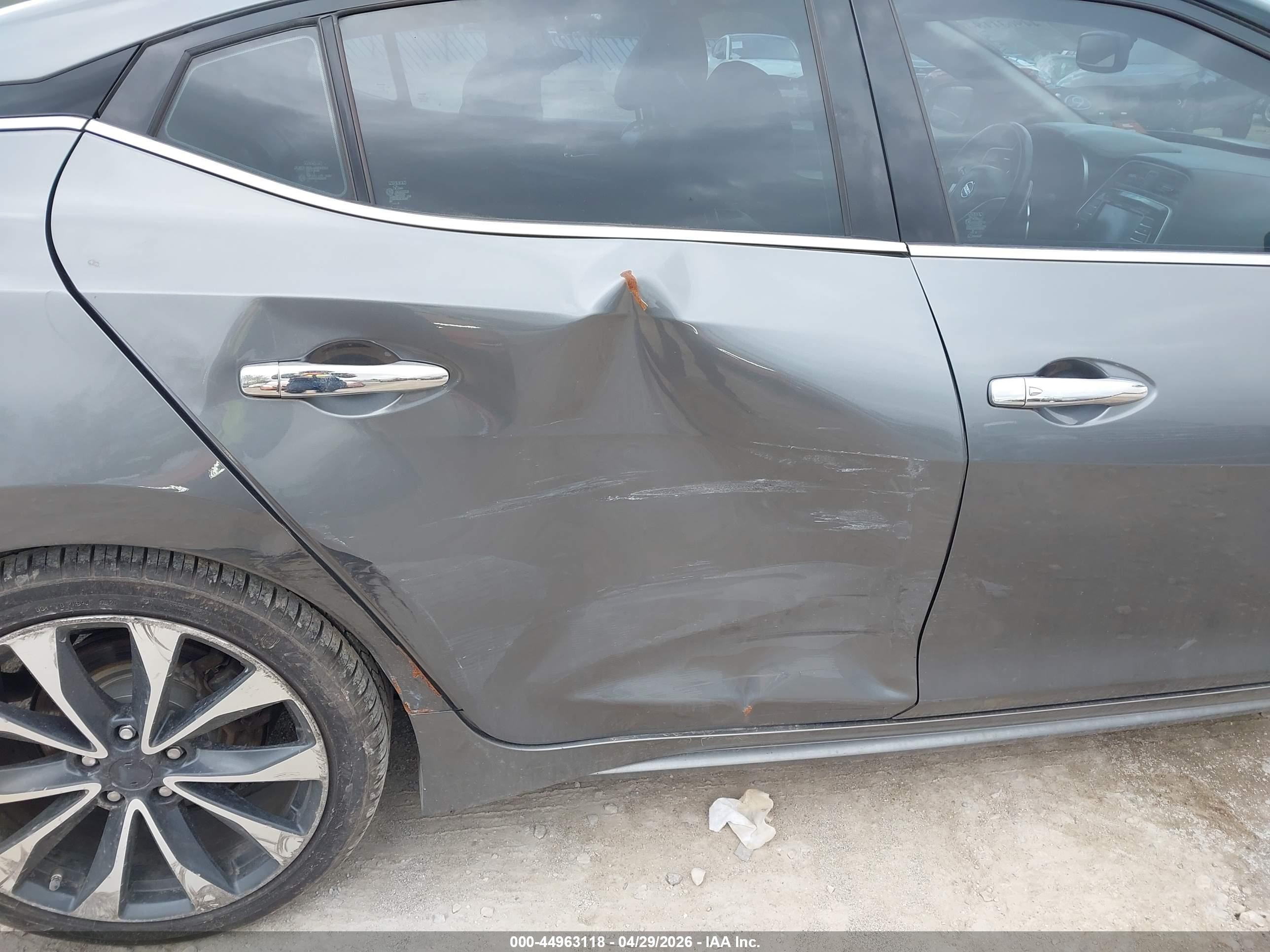 2017 Nissan Maxima 3.5 Sr Серебряный vin: 1N4AA6AP8HC435042