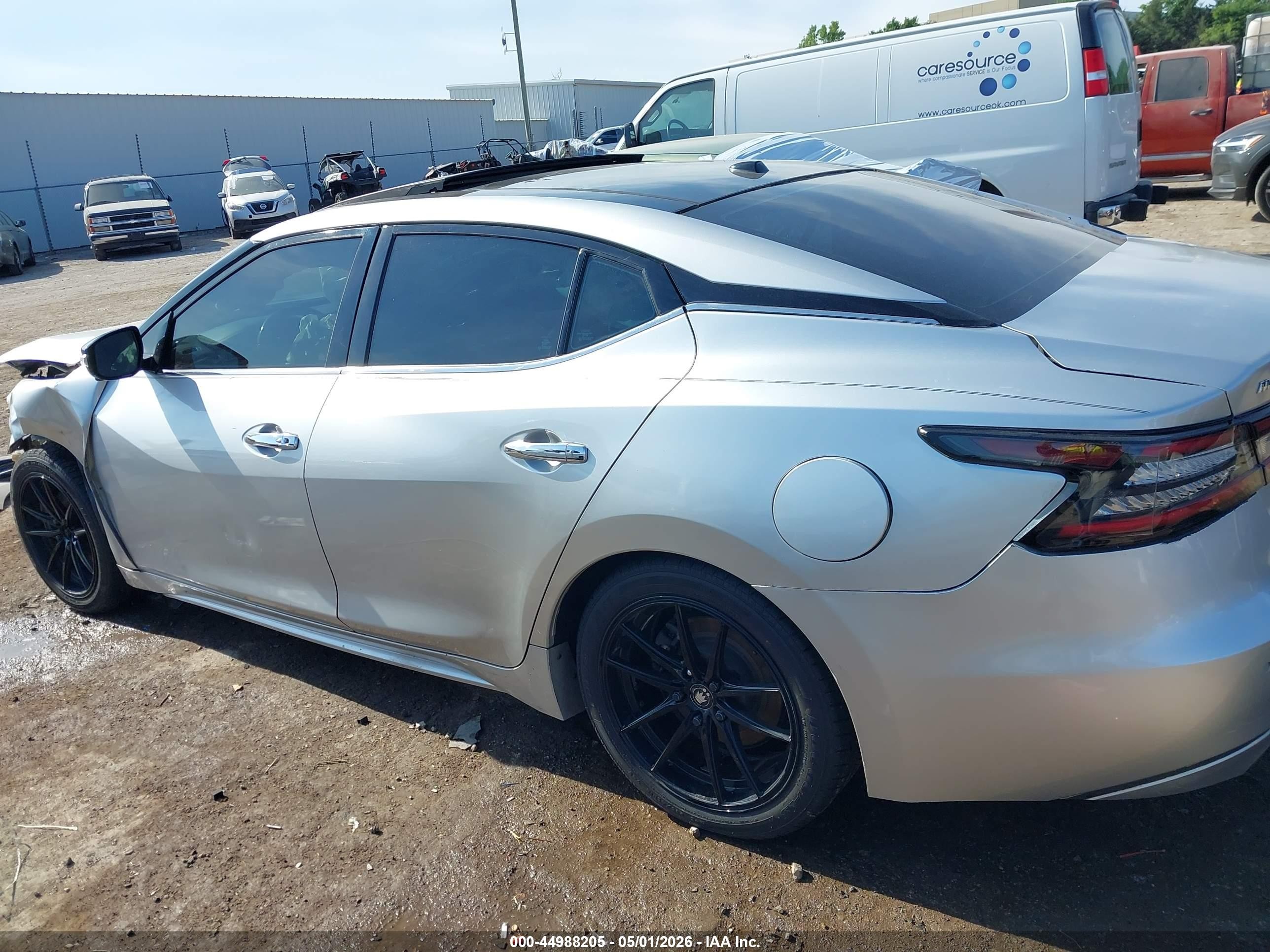 2018 Nissan Maxima 3.5 Platinum Silver vin: 1N4AA6AP8JC404217