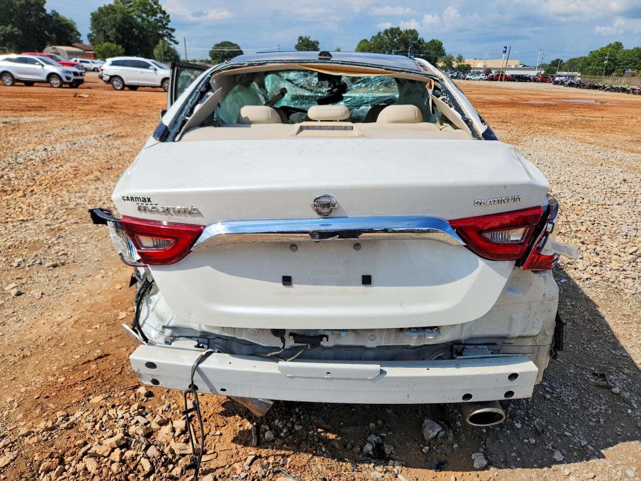 2016 Nissan Maxima Platinum White vin: 1N4AA6AP9GC416031