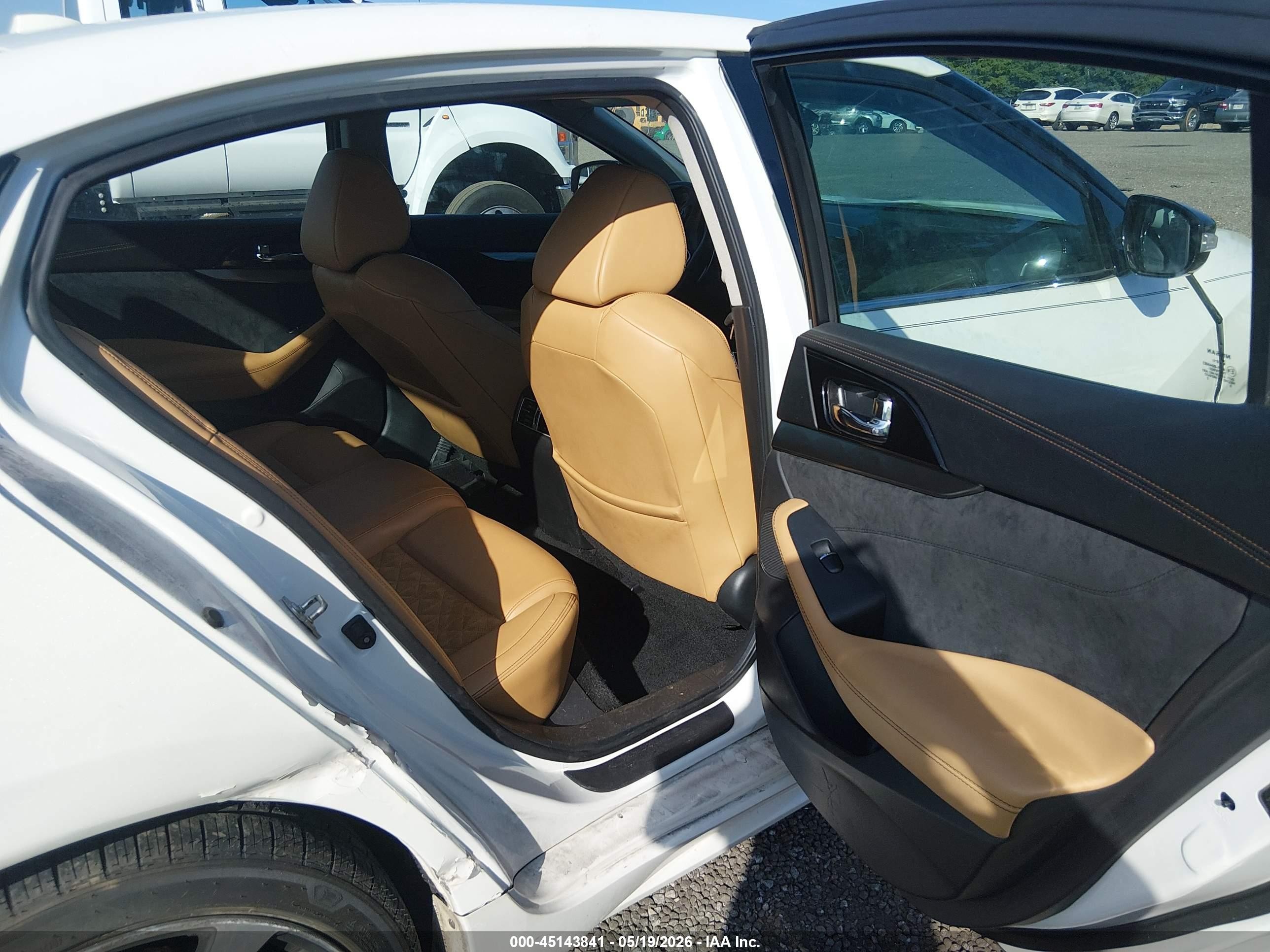 2016 Nissan Maxima 3.5 Sr White vin: 1N4AA6AP9GC439633
