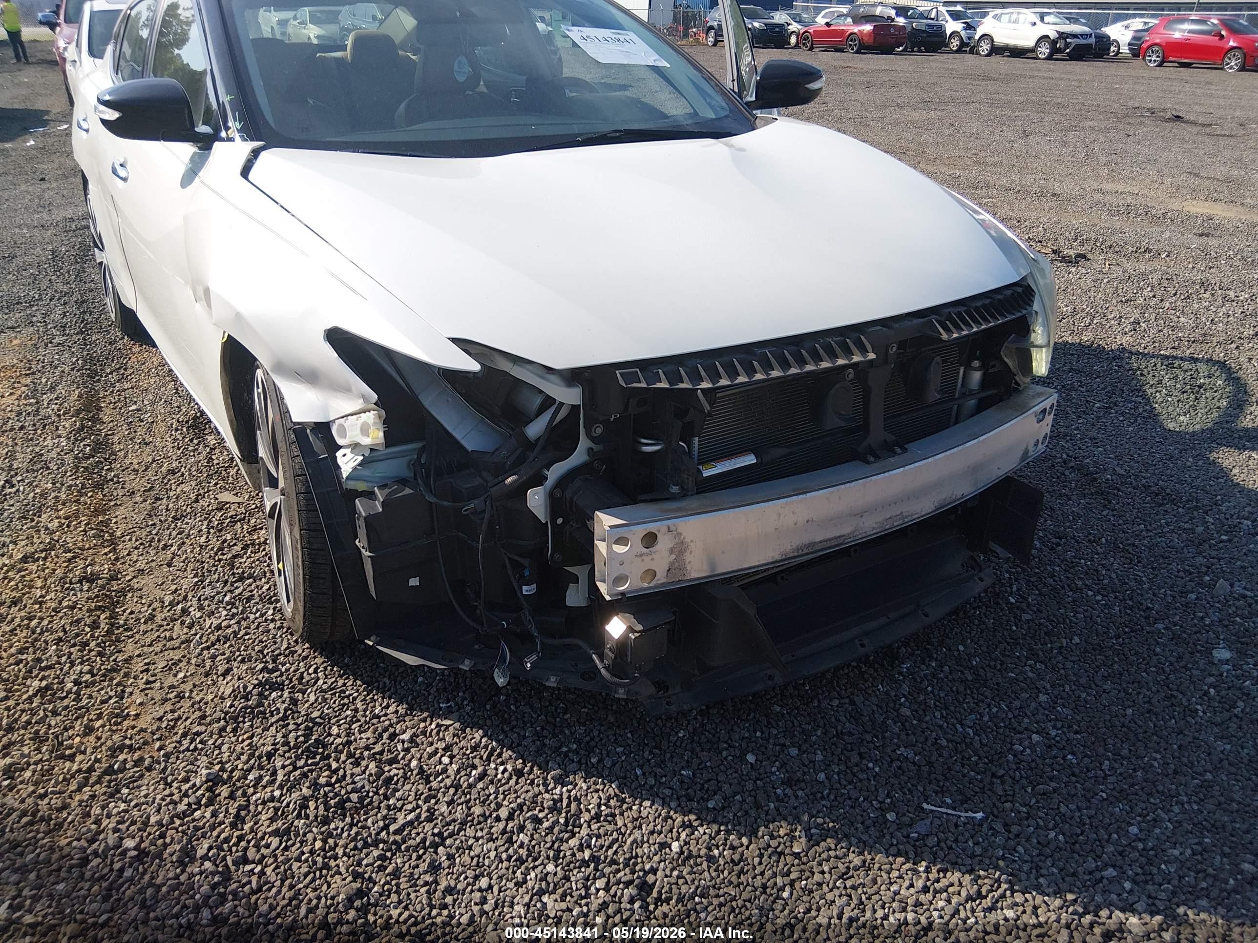 2016 Nissan Maxima 3.5 Sr White vin: 1N4AA6AP9GC439633