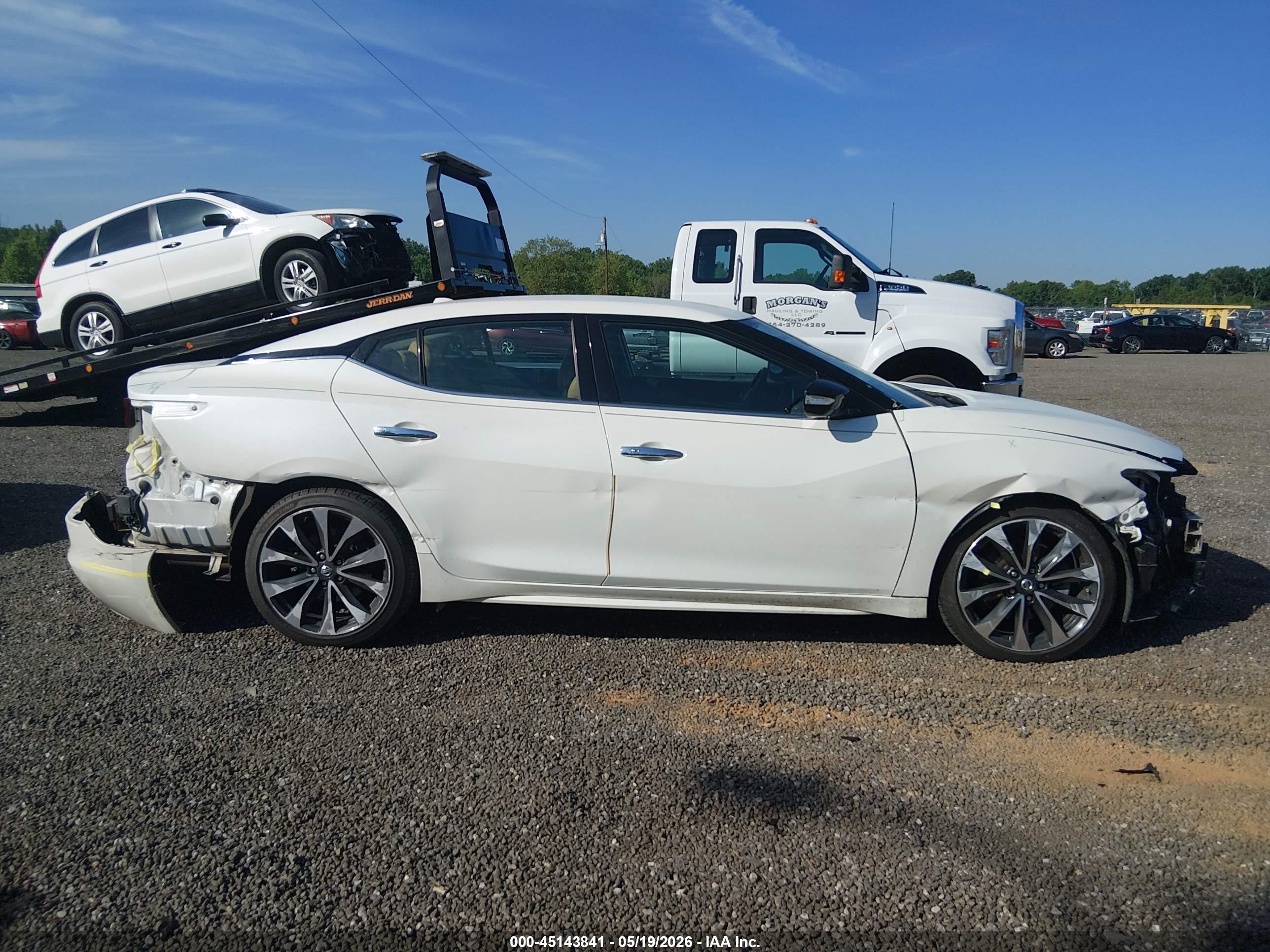2016 Nissan Maxima 3.5 Sr White vin: 1N4AA6AP9GC439633