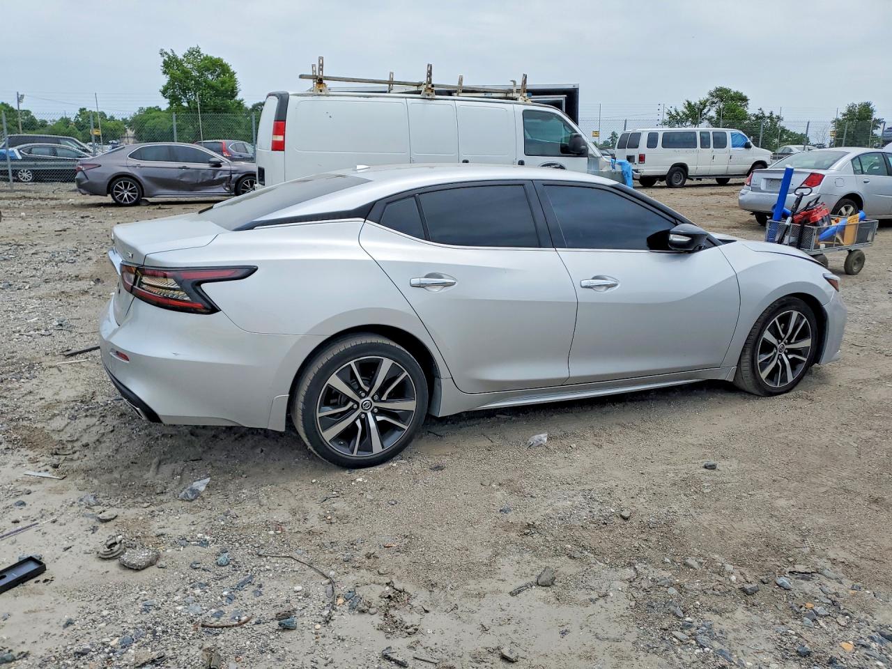 2019 Nissan Maxima 3.5 Sv Silver vin: 1N4AA6AV0KC360813