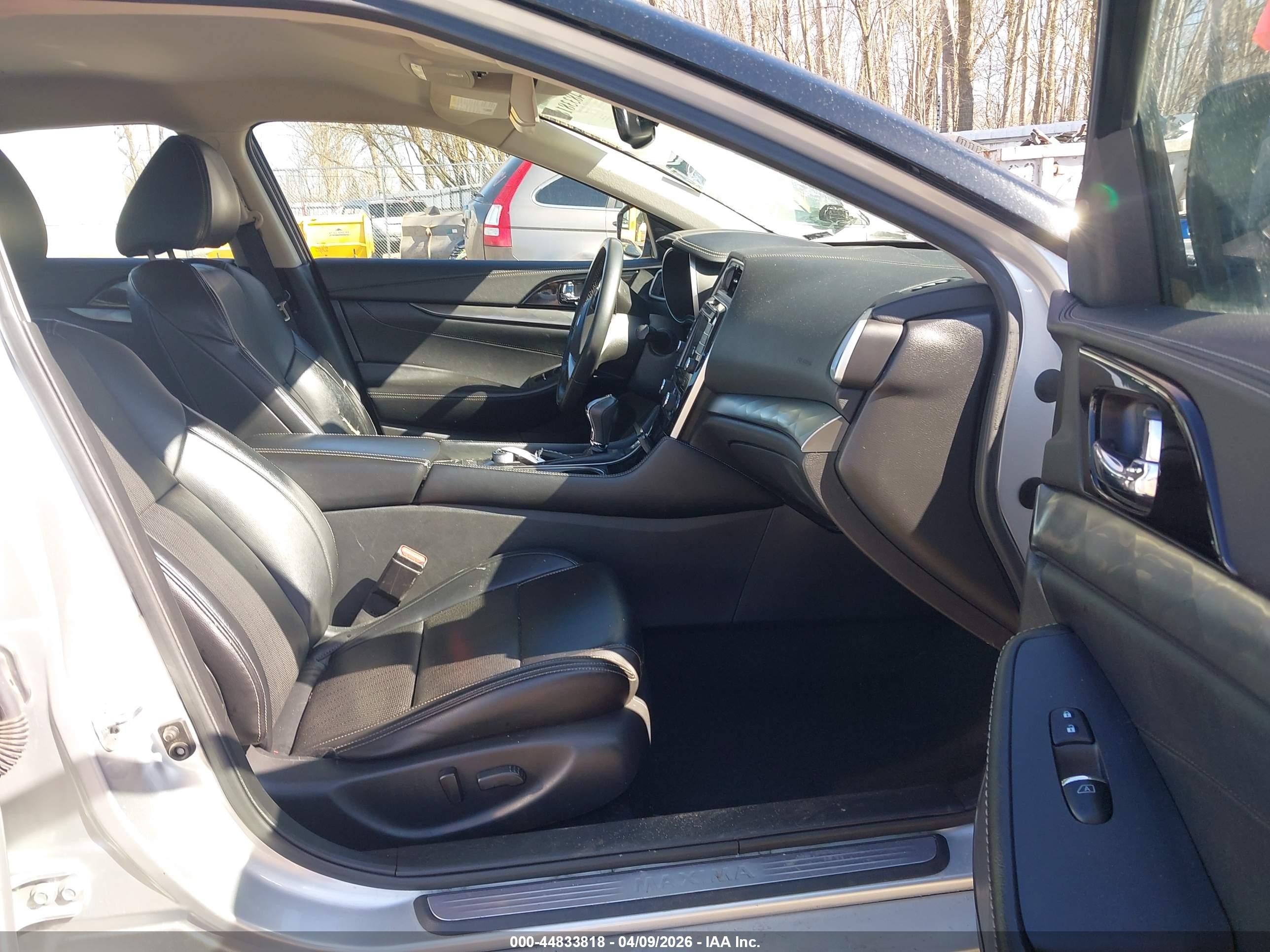 2021 Nissan Maxima Sv Xtronic Cvt Серебряный vin: 1N4AA6CV1MC513862
