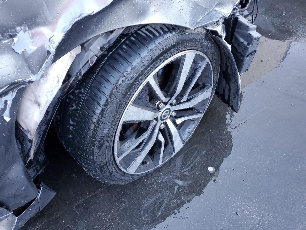 2021 Nissan Maxima Sv Gray vin: 1N4AA6CV3MC514687 Damage: Right Front Wheel, Multiple Scratches Light, 5