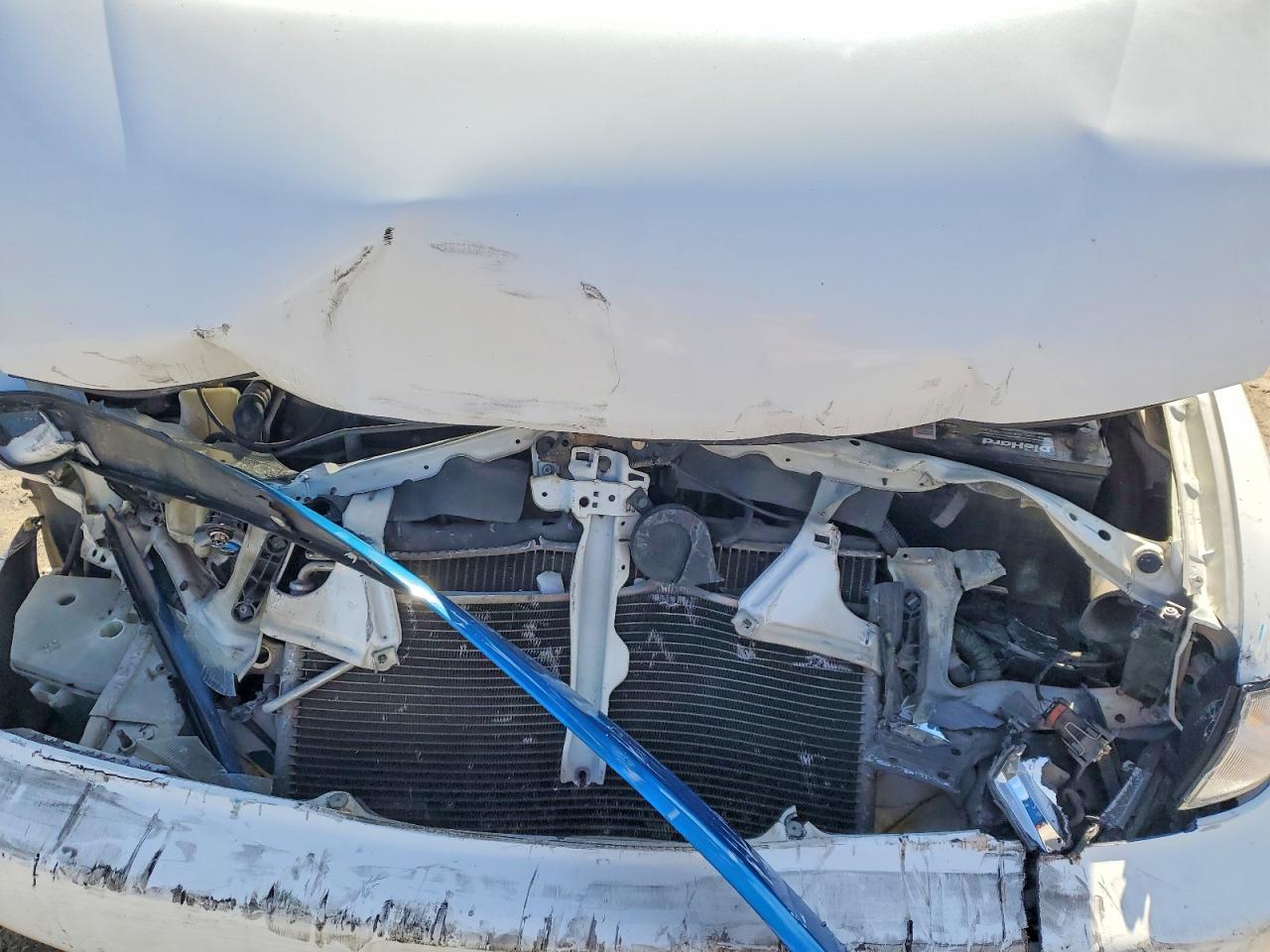 1996 Nissan Sentra E Белый vin: 1N4AB41D0TC744732