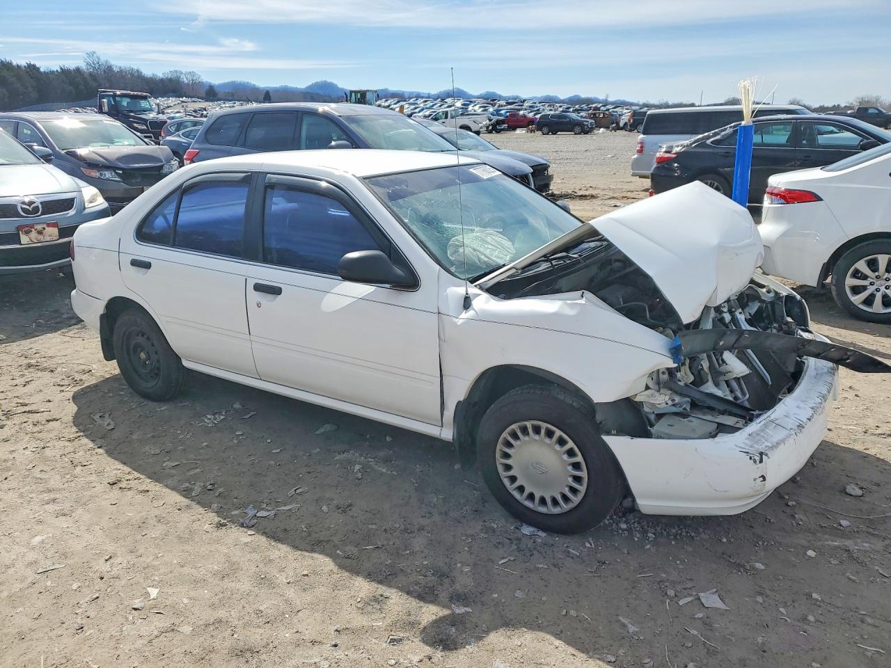 1996 Nissan Sentra E Белый vin: 1N4AB41D0TC744732