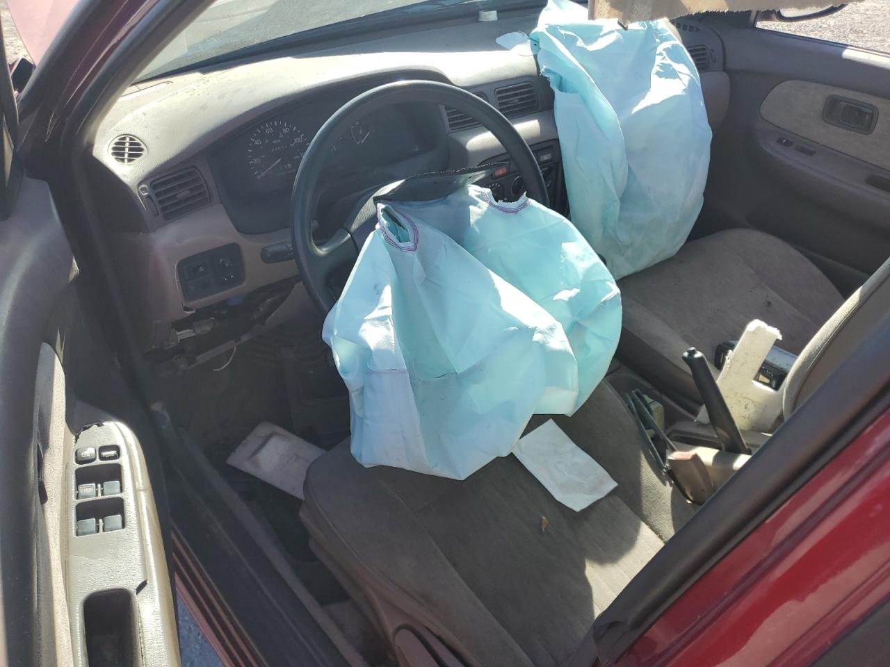 1997 Nissan Sentra Base Maroon vin: 1N4AB41D0VC751439
